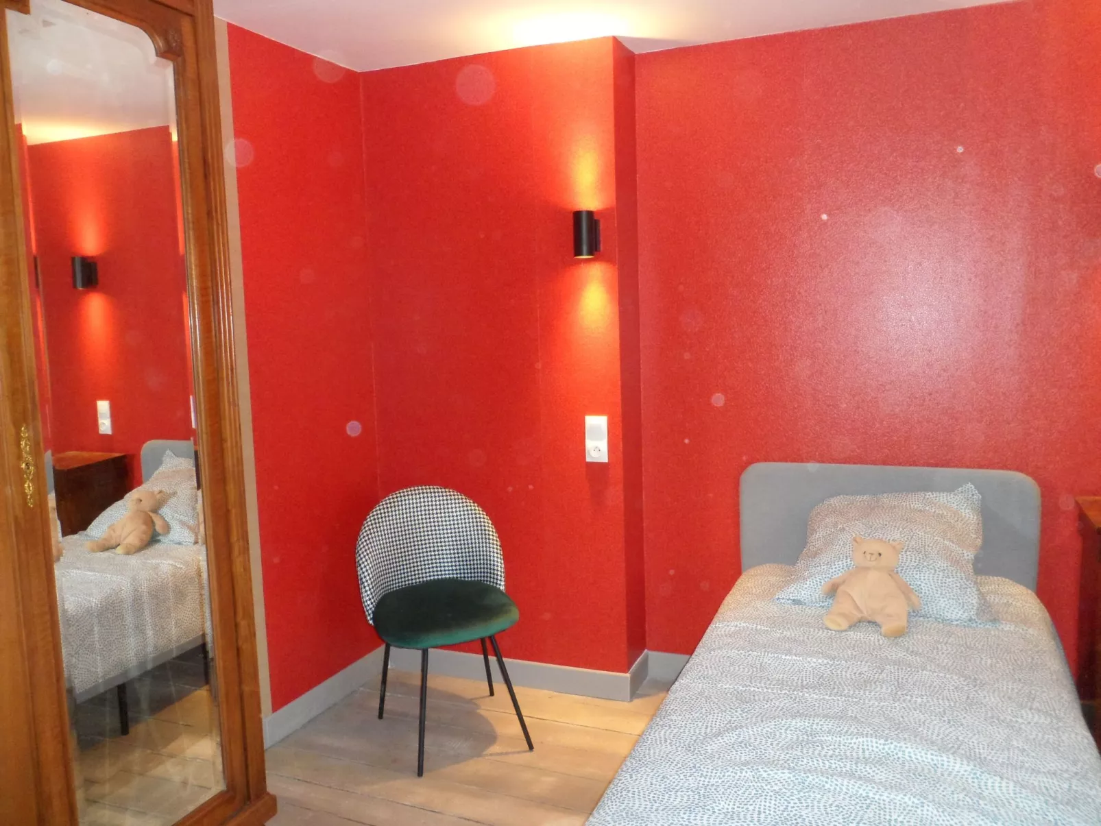 "Aelise" mit eigenem Pool - Drinnen