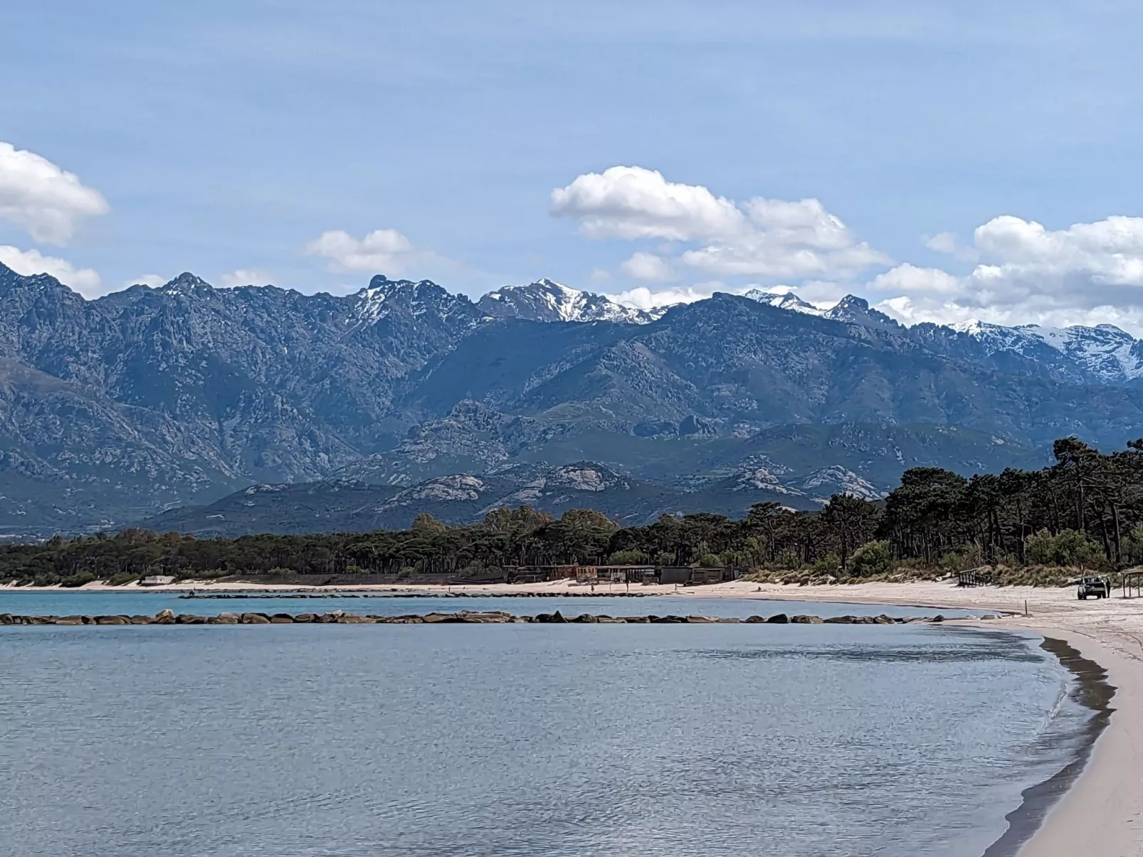 Ruhige Wohnung Panoramablick auf Meer und Berge - Draußen