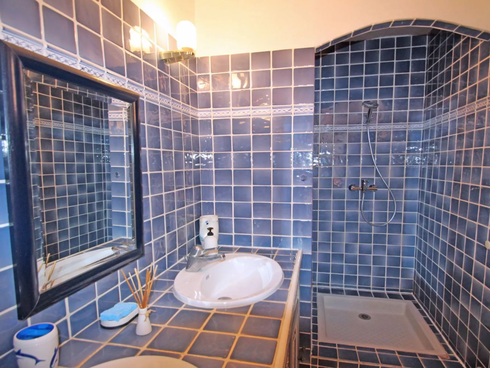 Mazets du soleil 6 Pers - Privates Schwimmbad - WiFi - Drinnen