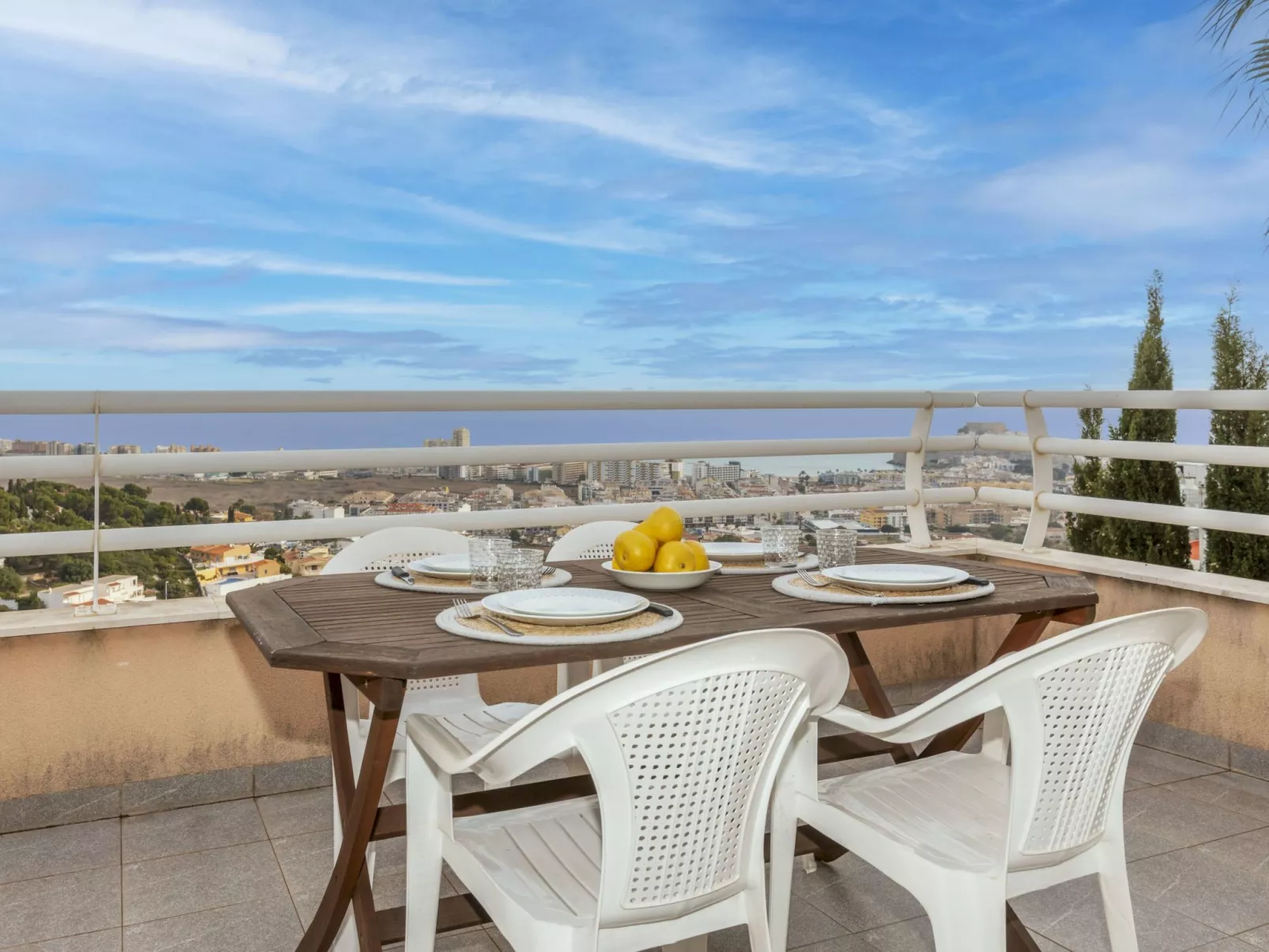 Montemar II - Draußen