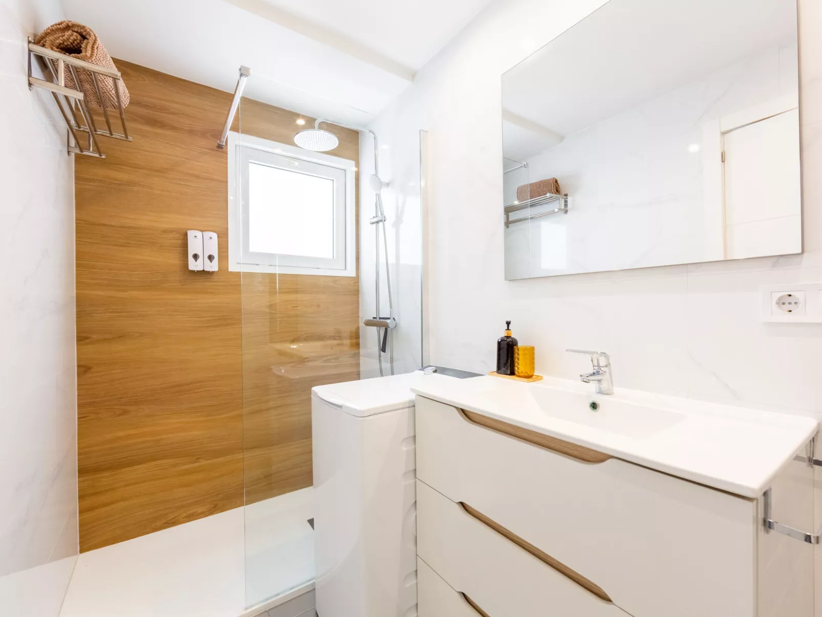 El Faro II - Drinnen