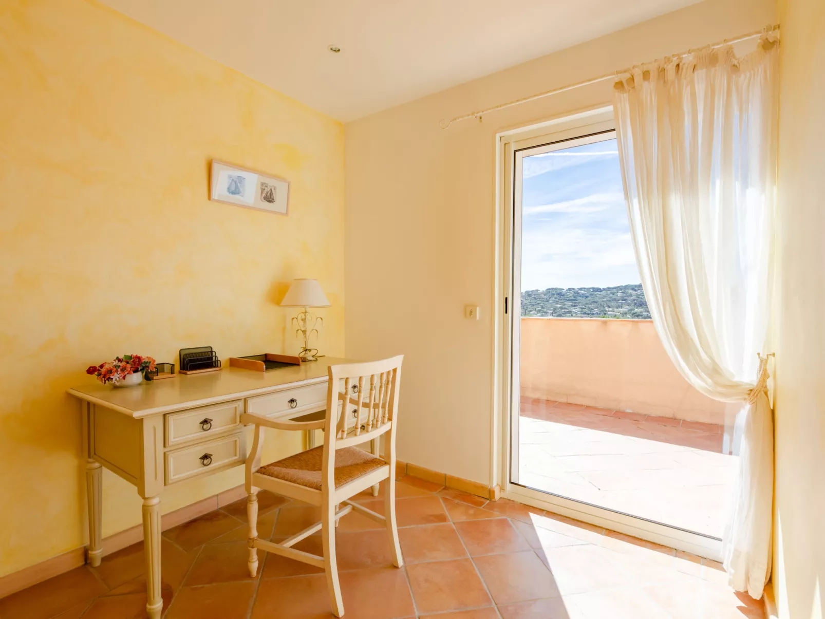 La Figuière - Inside