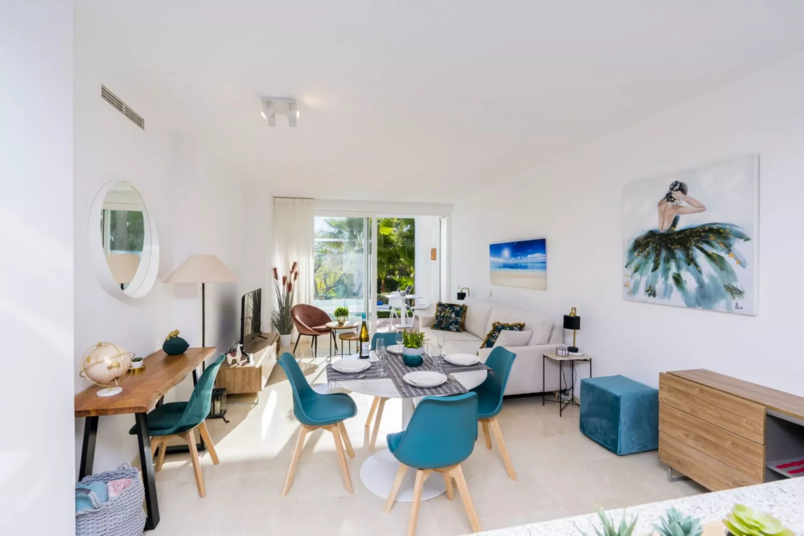 Stylish 2-Bed Apartment | Alcazaba Lagoon (303) - Salle à manger