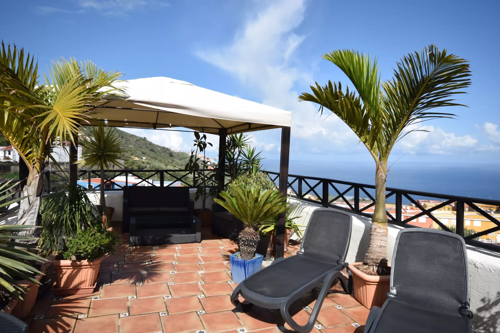 Apartamentos Monasterio de San Antonio 2 - Terrace balcony