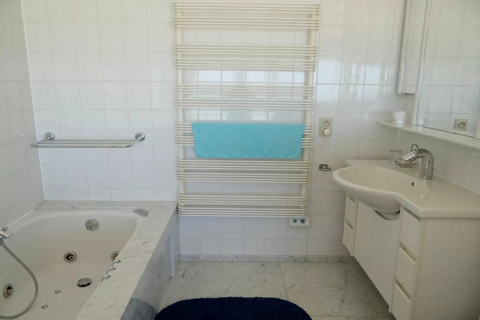 SCORPIO A 0901GAR - Badezimmer