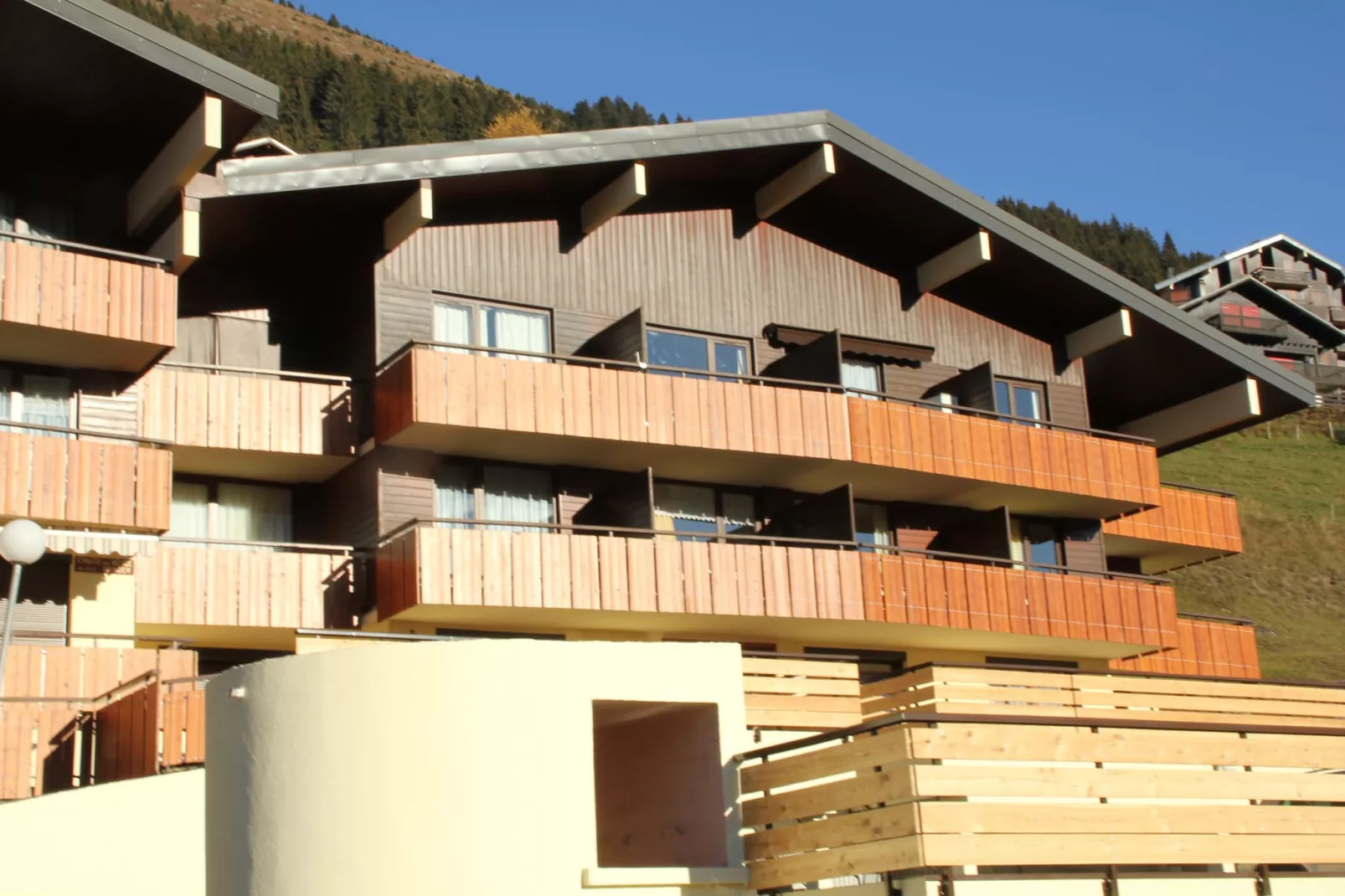 Hameau des 4 saisons HSH275  COSY  & SUN 6 pers. - Im Freien