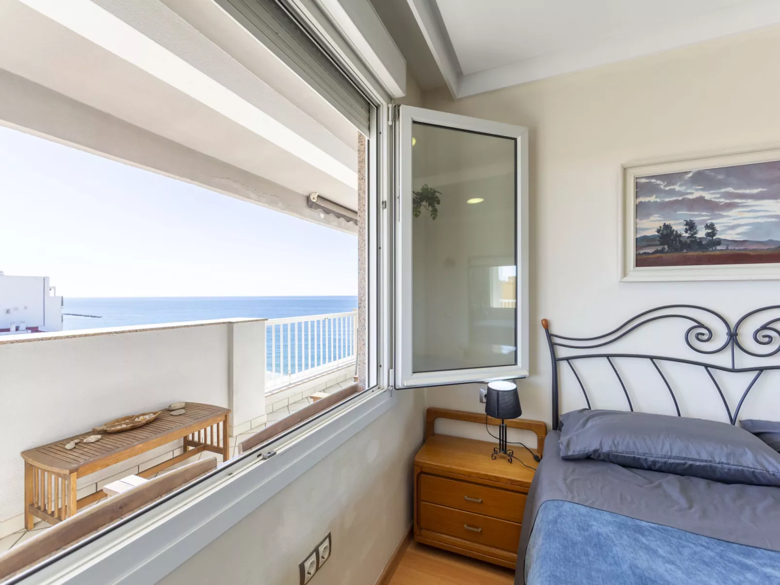 Vista Playa Zapillo - Drinnen