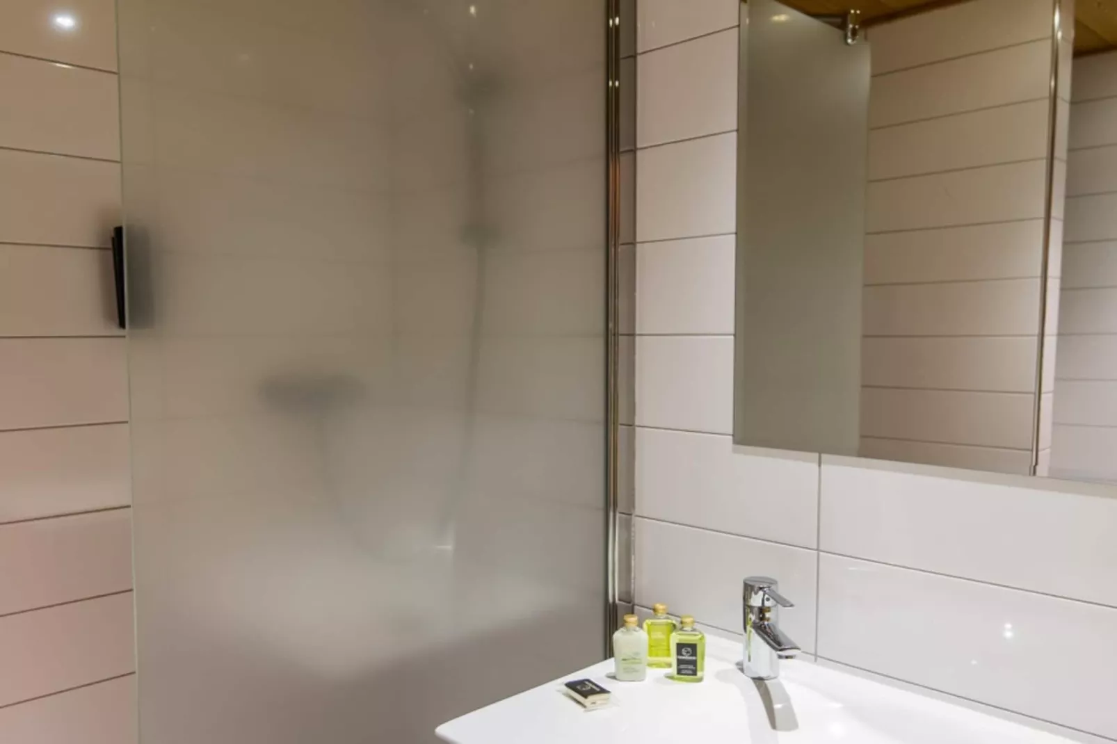Le Cristal Lodge-R3TS - Badezimmer