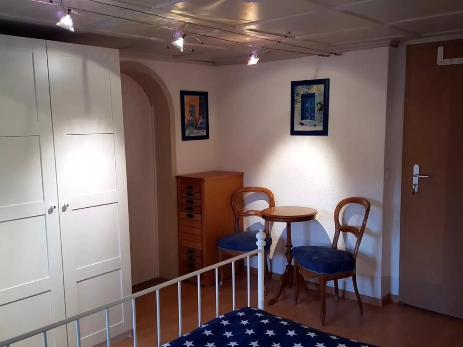 Im Fürstenland 2.OG - Dedans