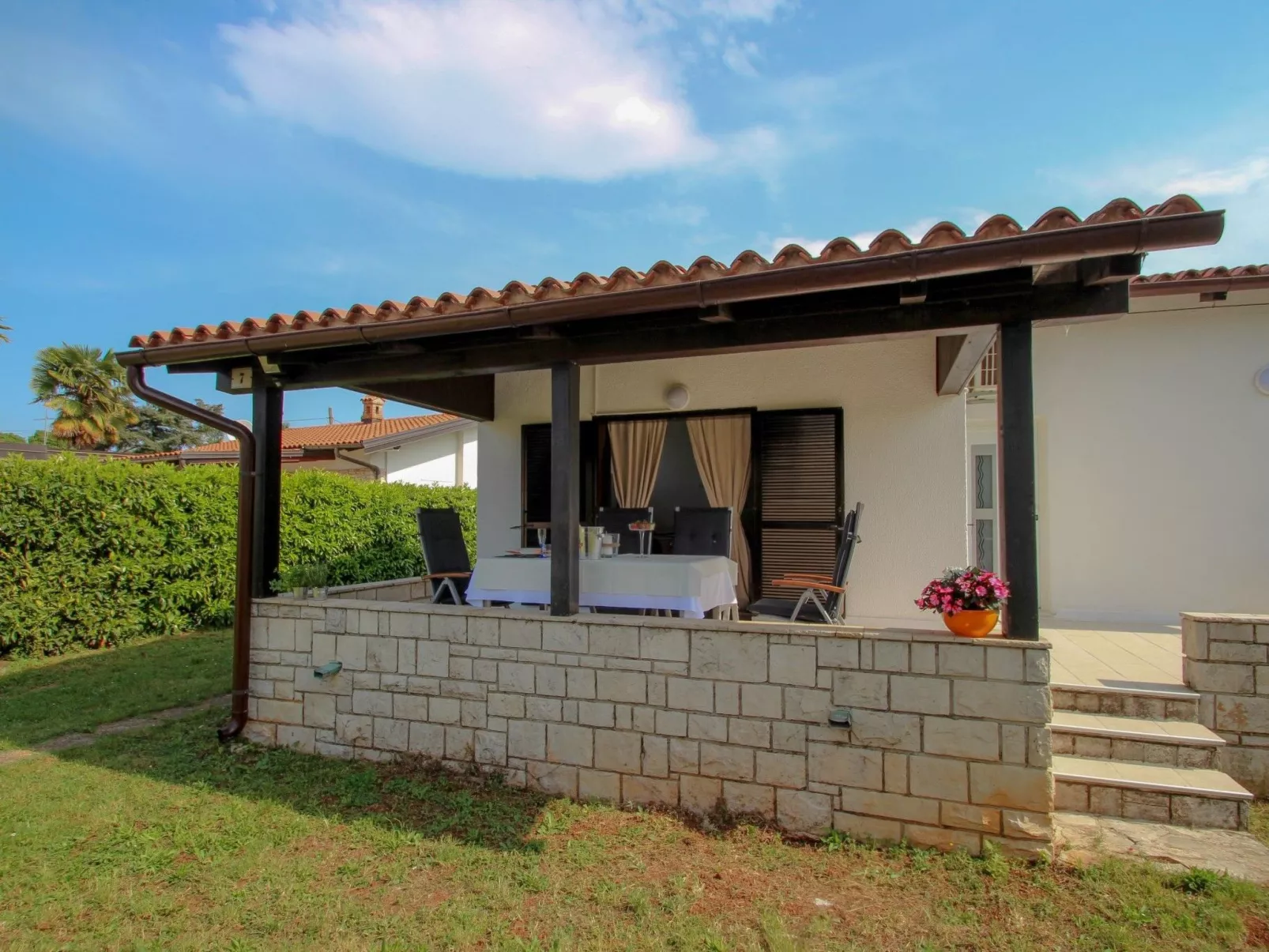 "Karpinjan" direkt am Strand - Outside