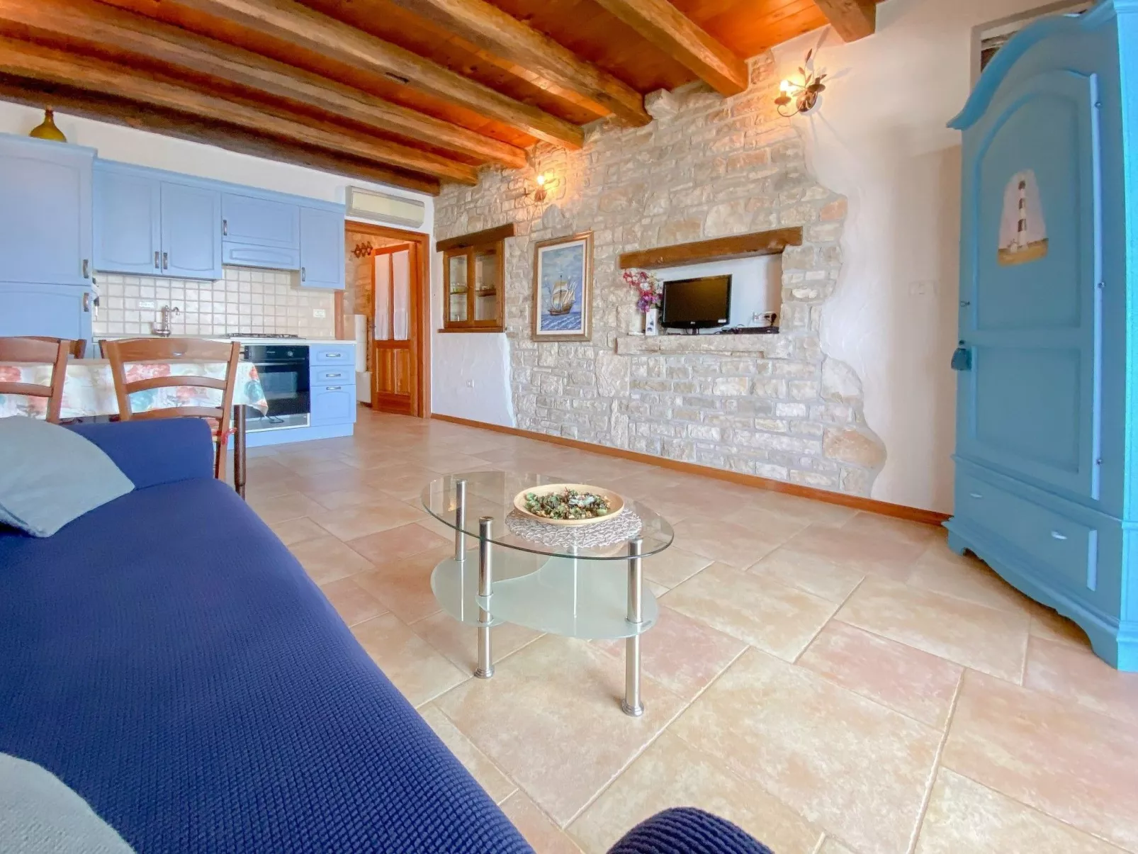 Für 4 Personen ca. 30 m&sup2; in Novigrad, Adriaküste Kroatien (Westküste von I - Inside