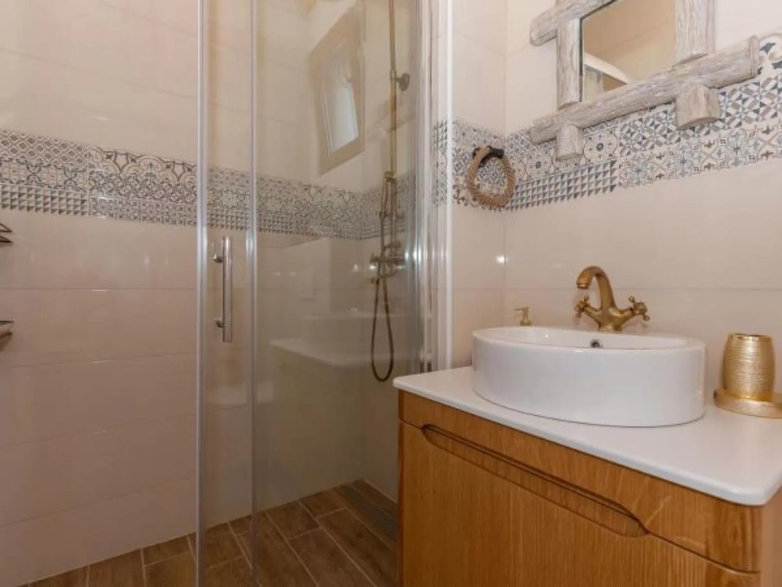 Eco Villa Solus with pool - Image-tags.info