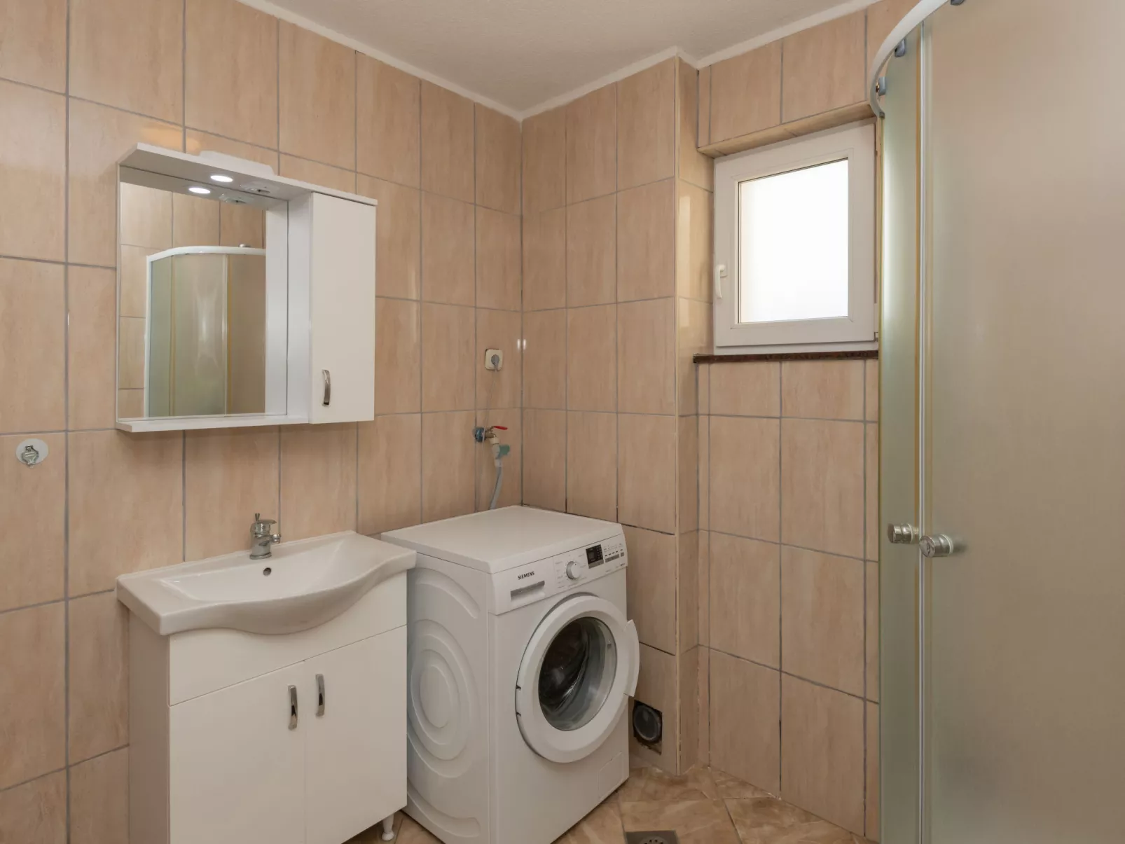 Matanovi dvori - Drinnen