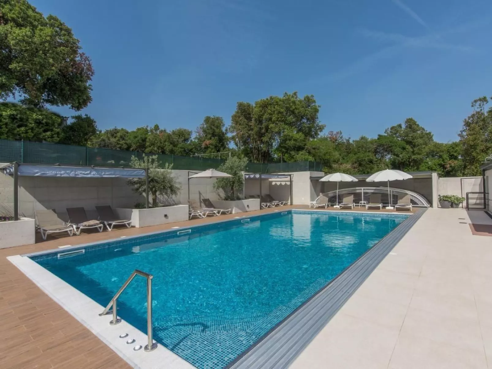 Appartement in Pjescana Uvala mit Großer Terrass - Image-tags.info