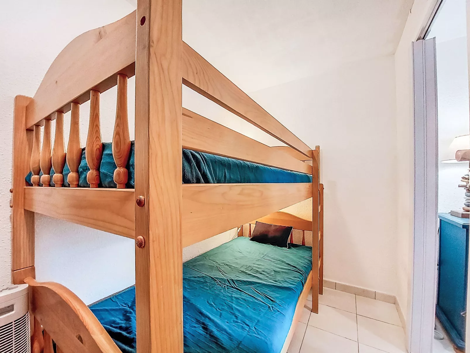 Cap de Mer - Drinnen