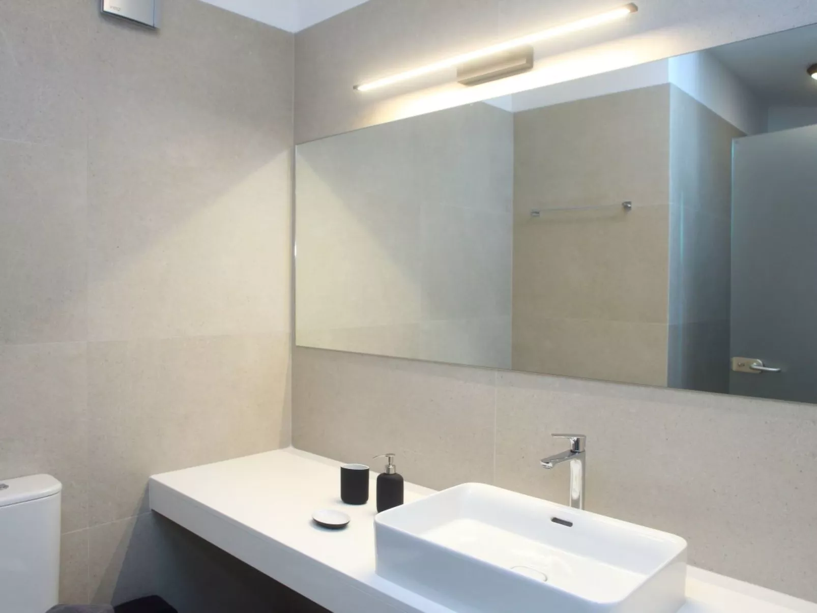 "Capro" mit Infinity-Pool - Image-tags.info