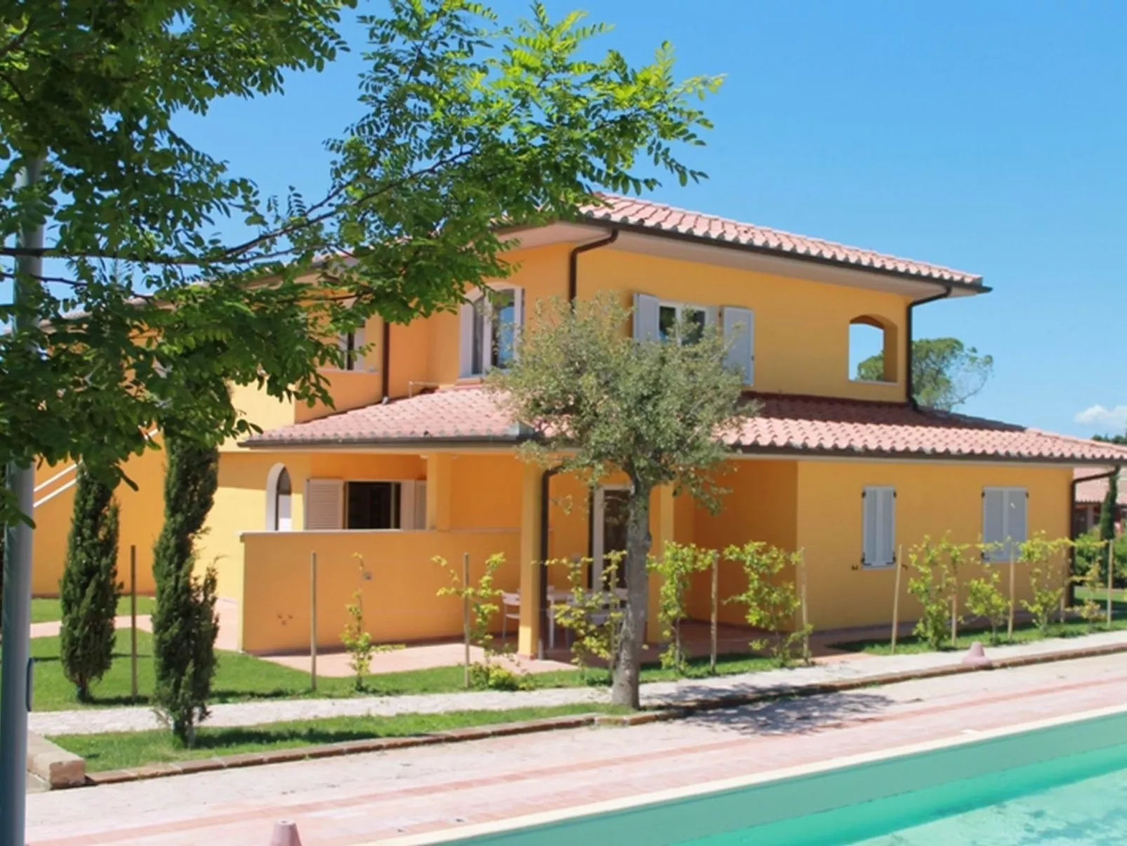 Unterkunft am Strand, Schwimmbad, AC, private Terrasse - Outside