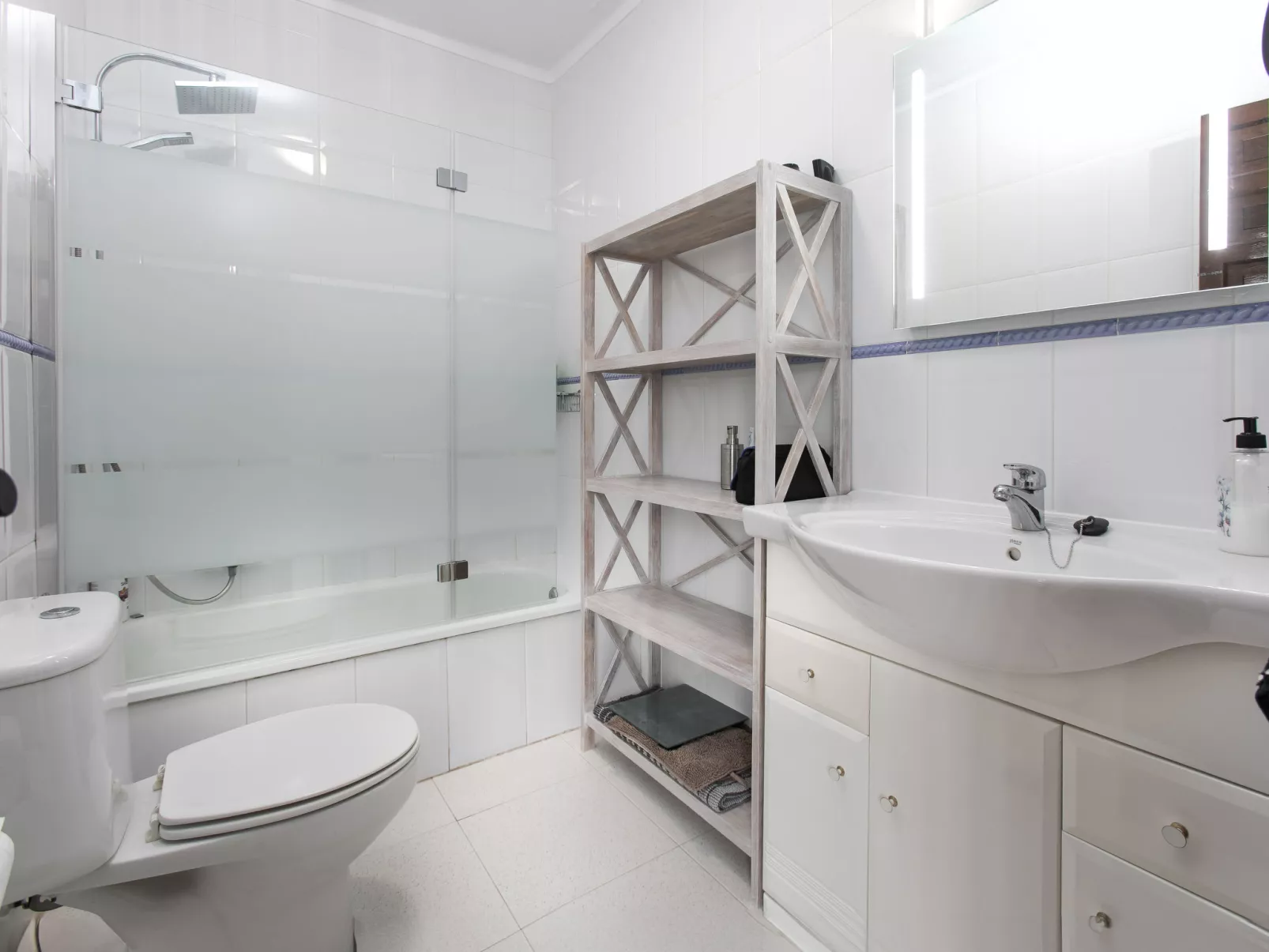 Nerja Beach Center - Inside