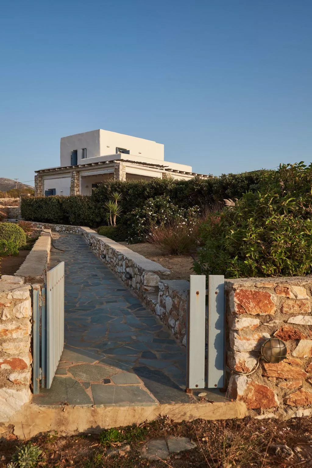 Große, komfortable Pool-Villa, Strand zu Fuß erreichbar - Draußen