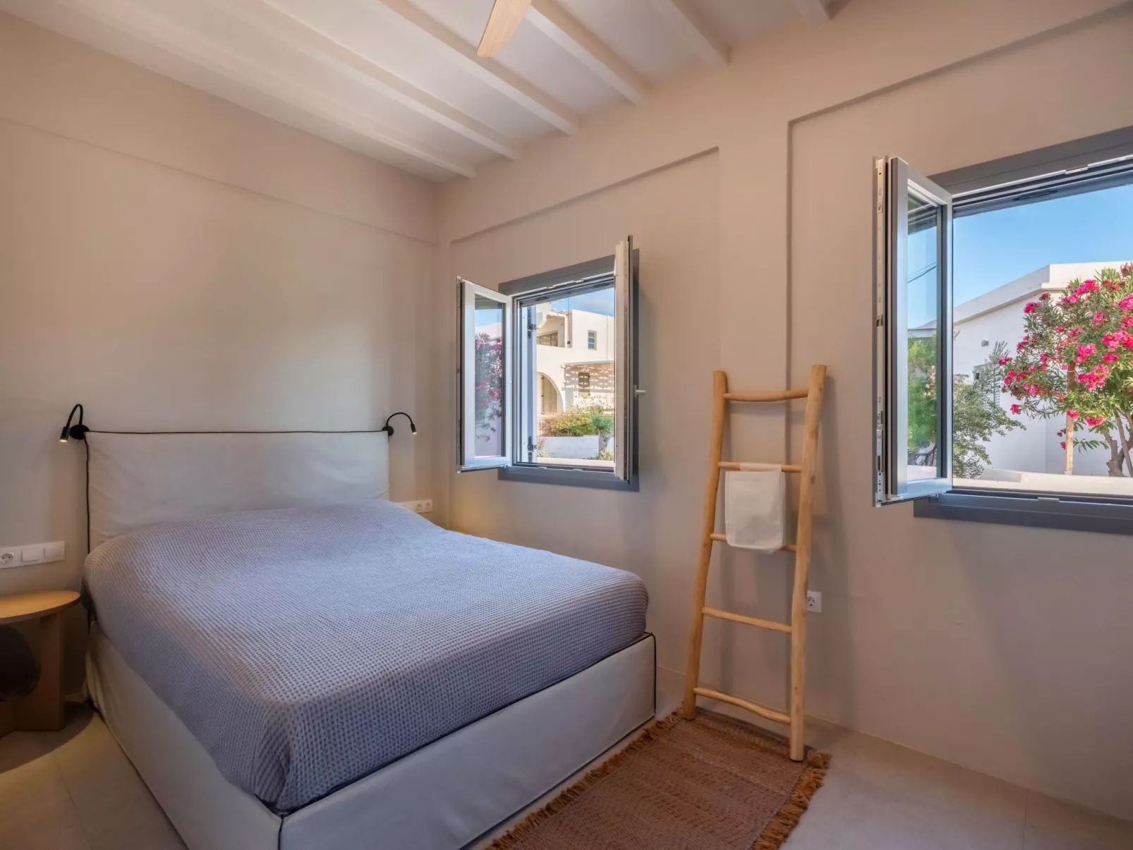 Sunset Gypsy stilvolles modernes Dorfhaus mit Whirlpool - Drinnen