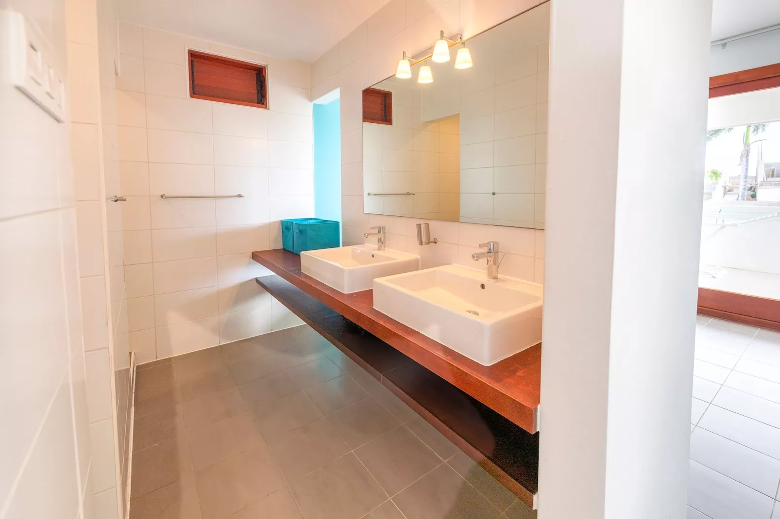 Rise and Shine Boca Gentil - Bathroom