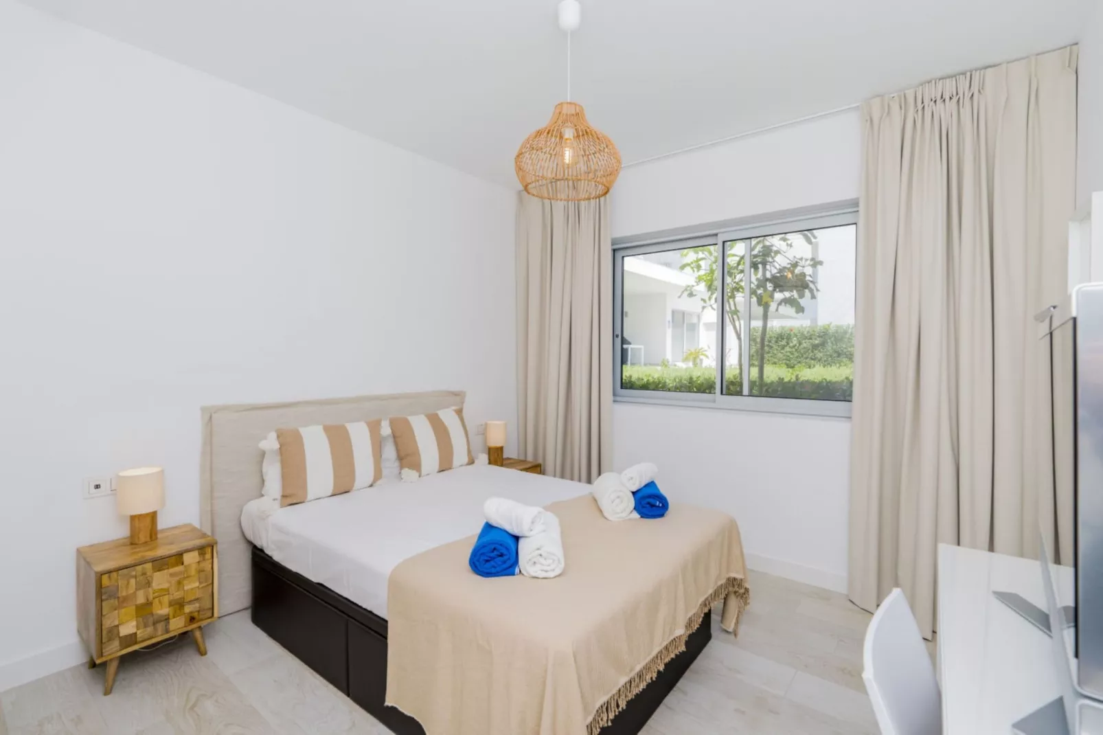 Stylish 3-Bed Apartment | Alcazaba Lagoon (1204) - Chambre