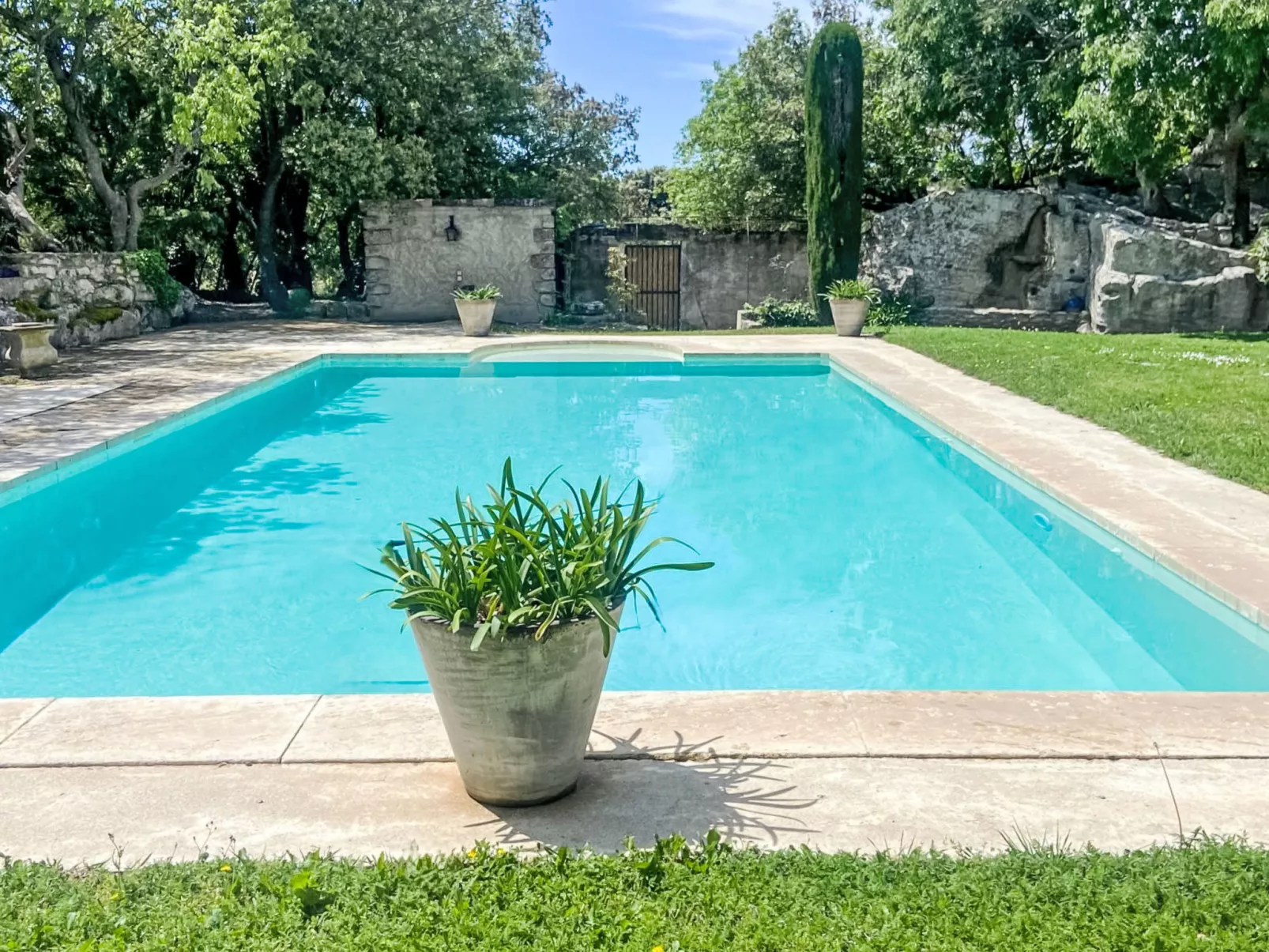 Mas du Castelet - Draußen