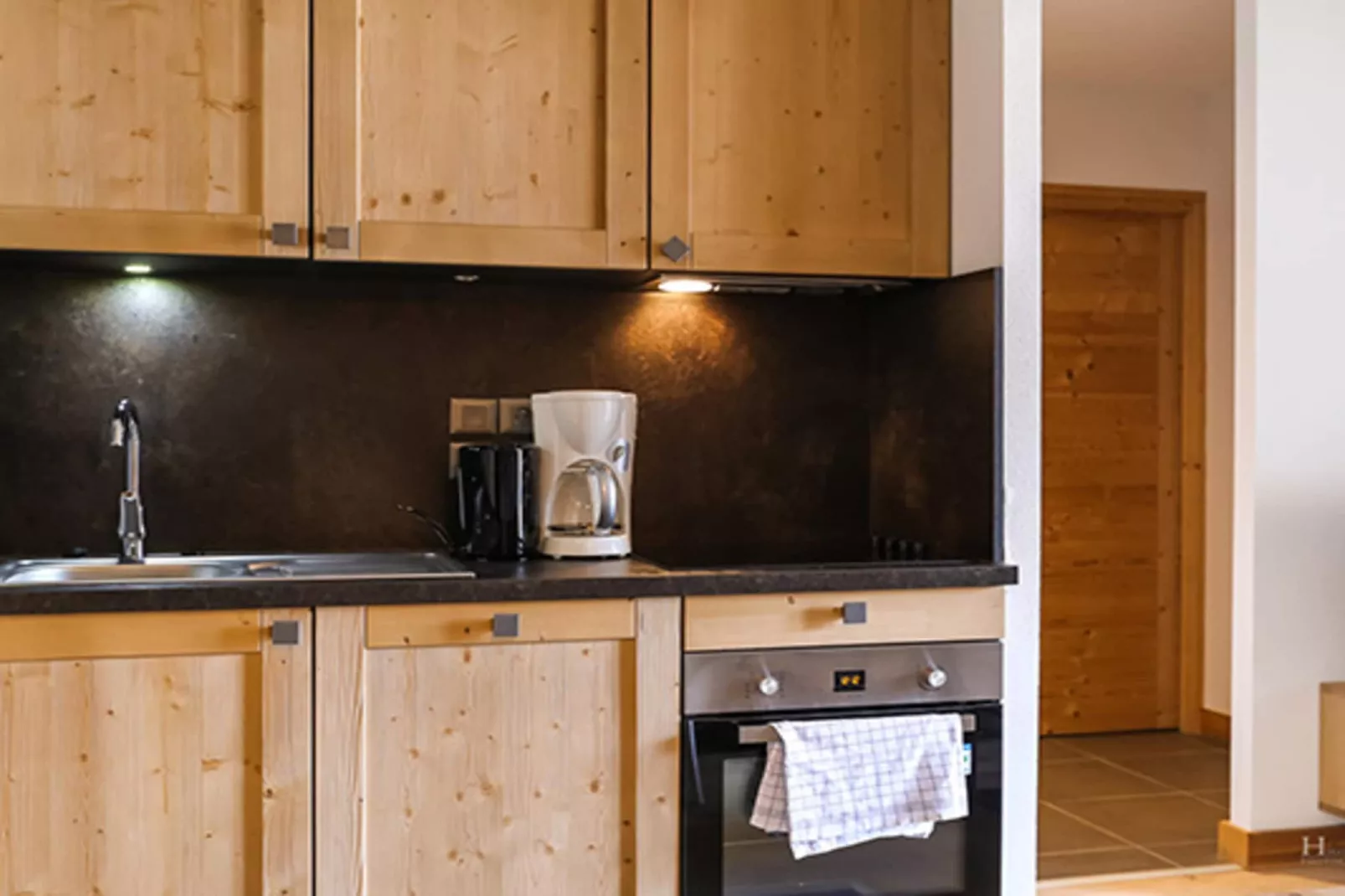 COMBLOUX Les Fermes du Mont Blanc - A24P - Kitchen