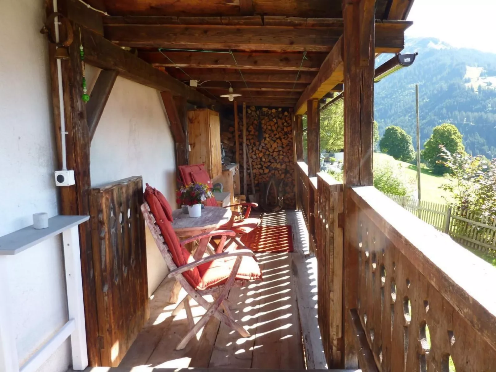 Alte Gonda - Draußen