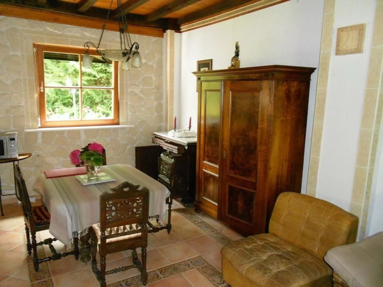 Mit großem Garten in La Prée - Image-tags.info