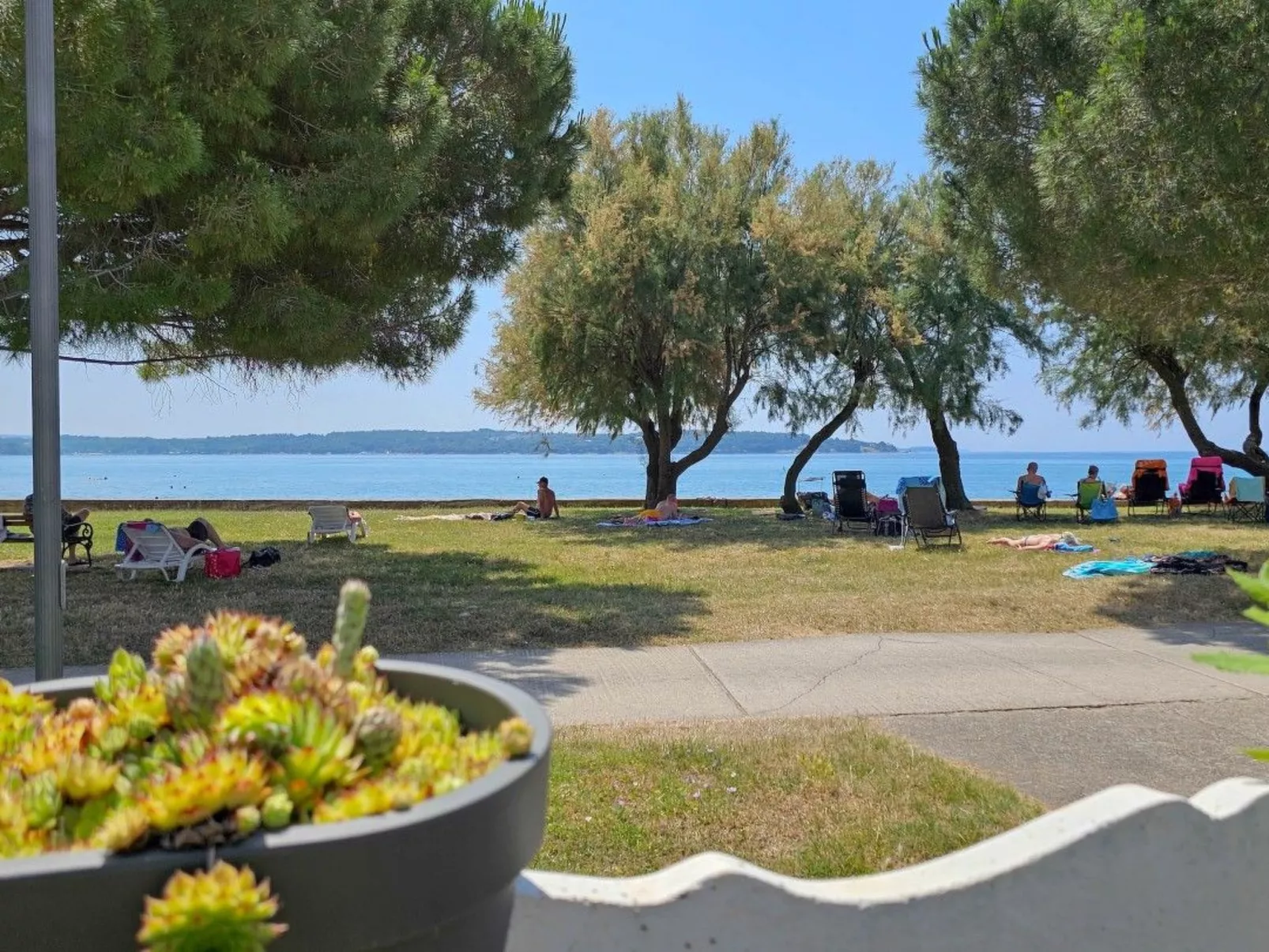 Wohnung "Pintar 1" mit Blick auf das Wasser - Draußen