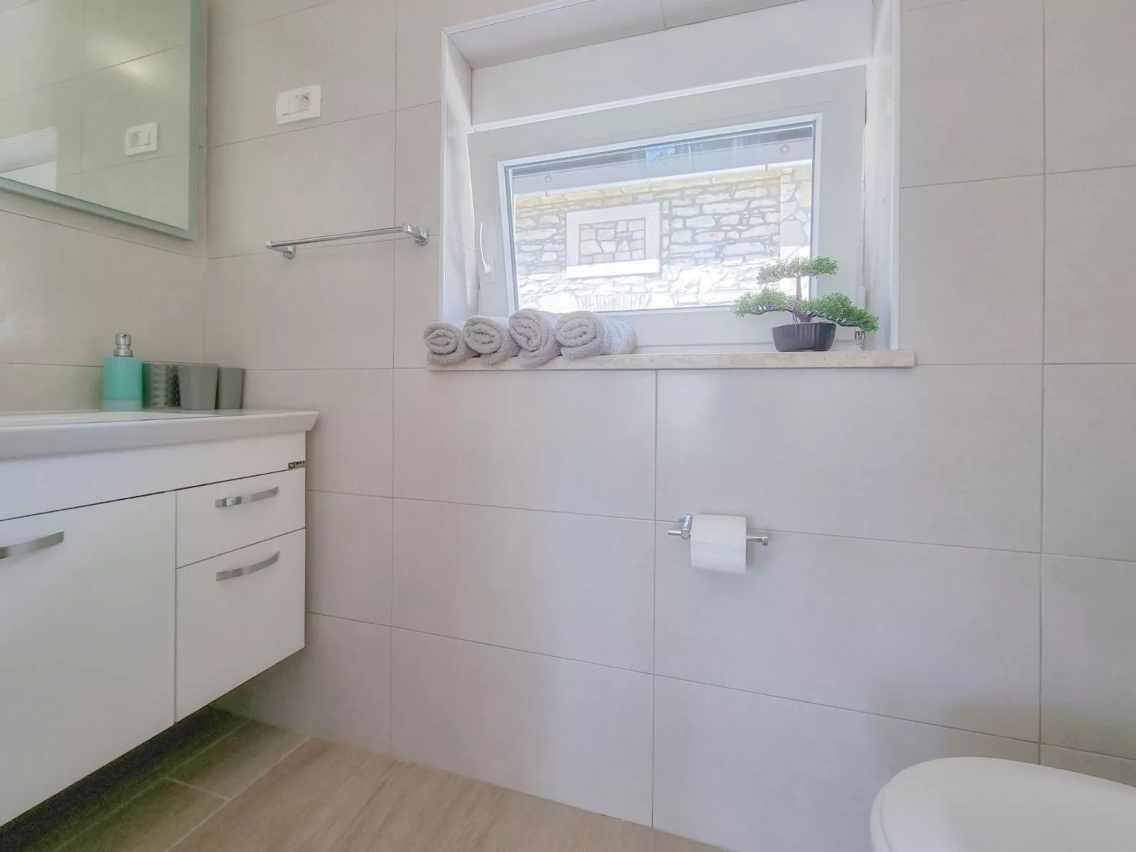 Für 4 Personen ca. 40 m&sup2; in Novigrad, Adriaküste Kroatien (Westküste von I - Drinnen