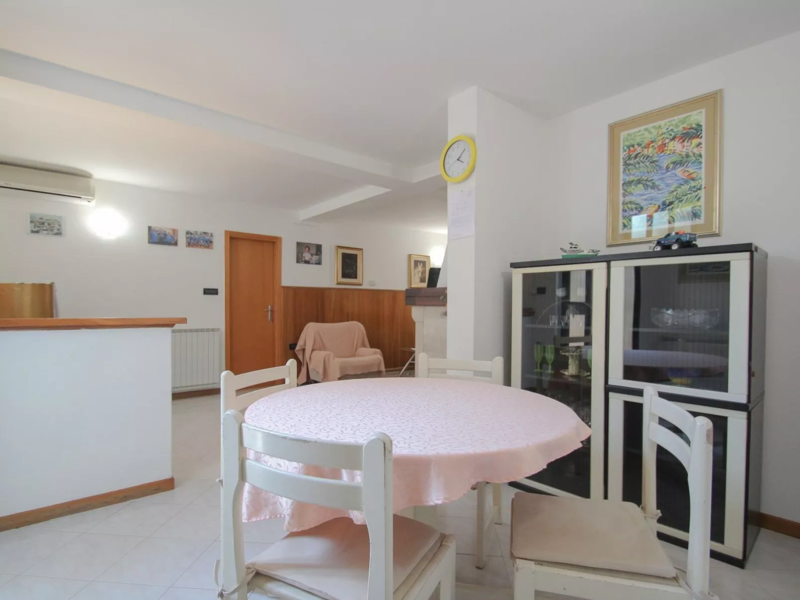 Rafi für 5 Personen - Drinnen