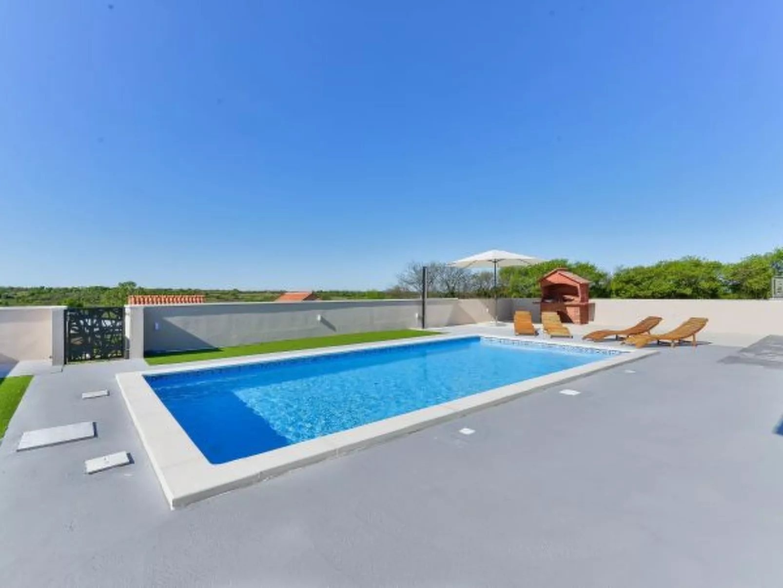 Holiday House Casia with pool - Image-tags.info