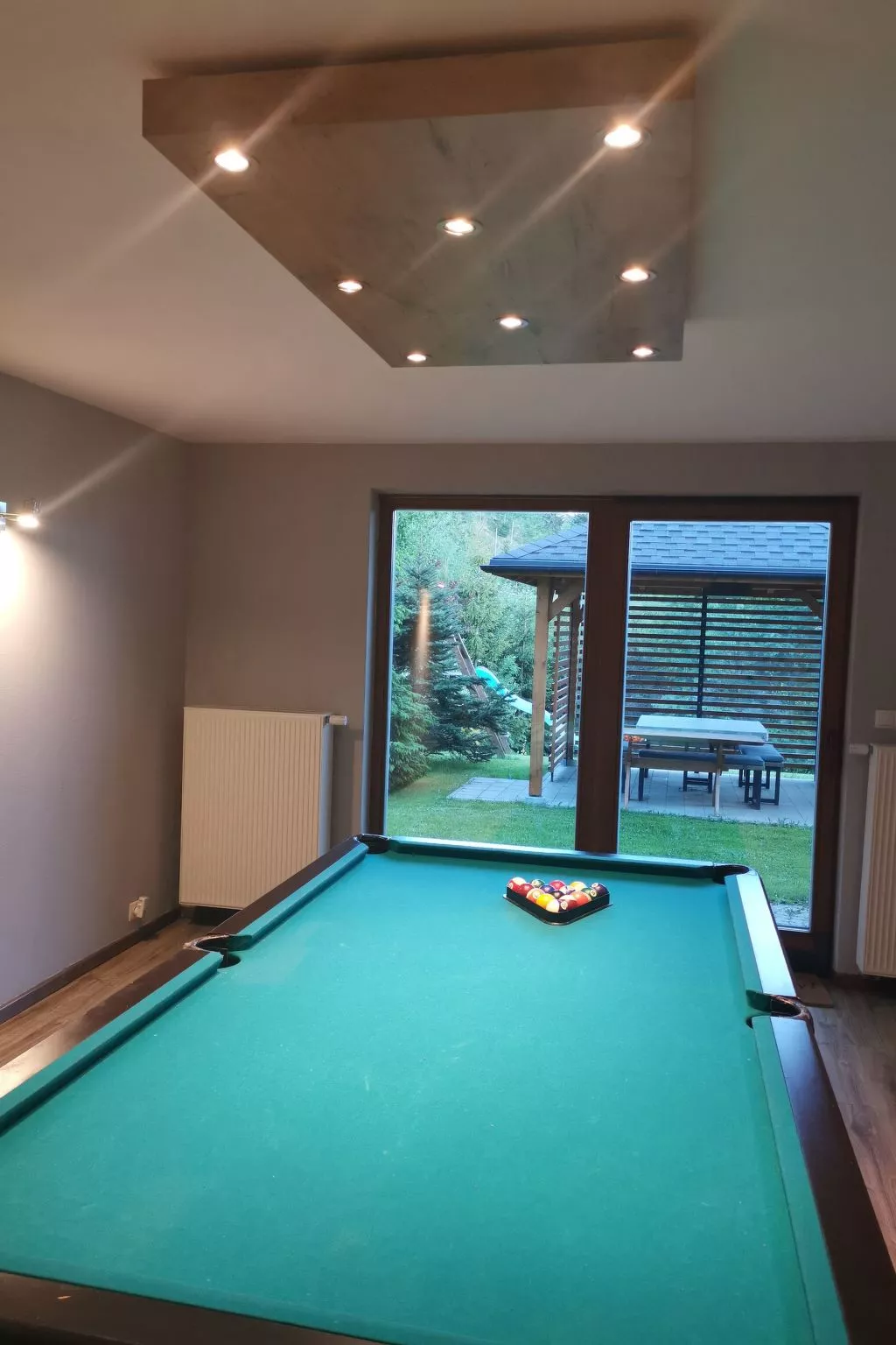 In den Bergen, Villa mit Panoramaterrasse - Drinnen