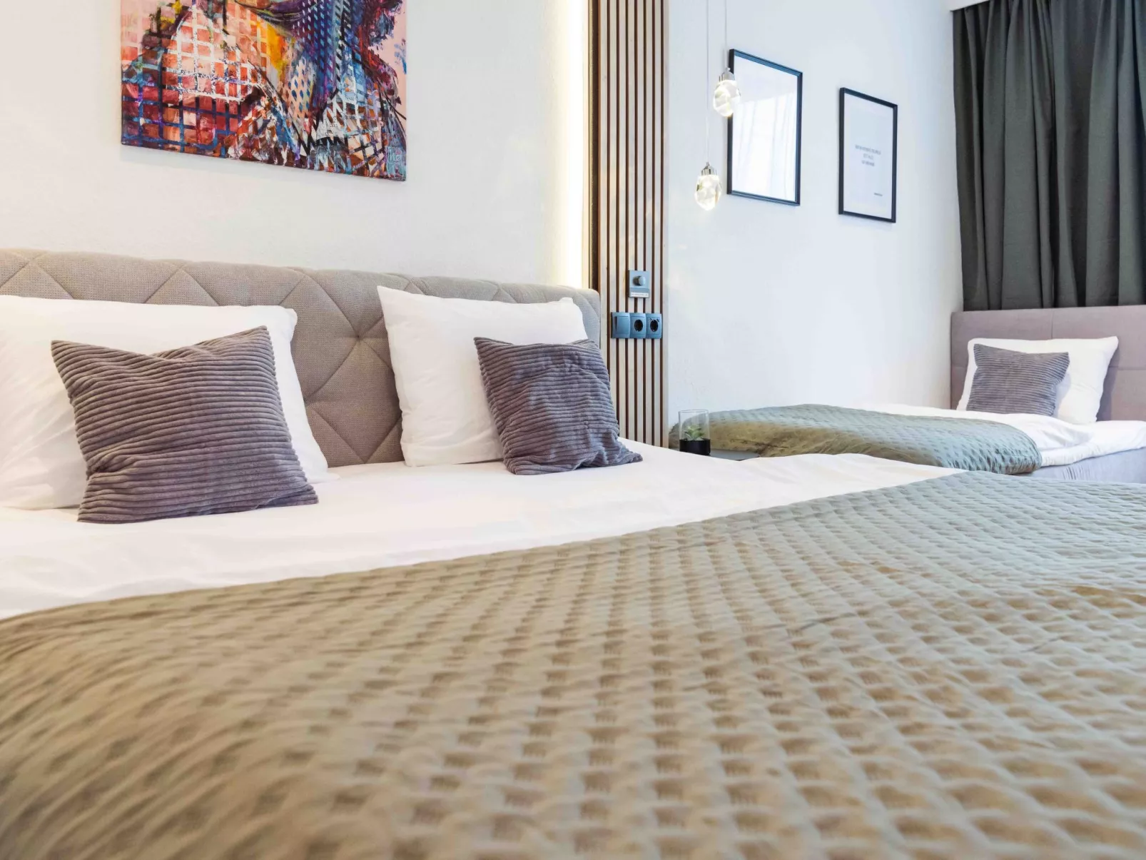 Schiller Apartment im Zentrum von Hof. Küche, Parkplatz, 250MBit Wlan - Inside