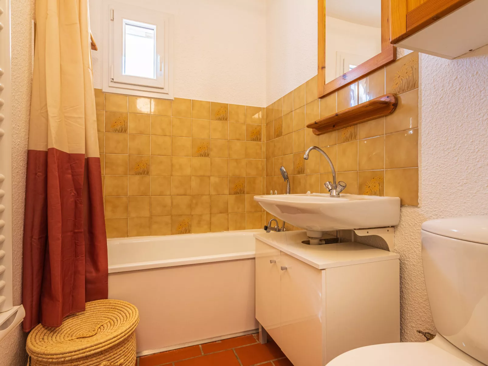 Les Canoubiers I - Drinnen