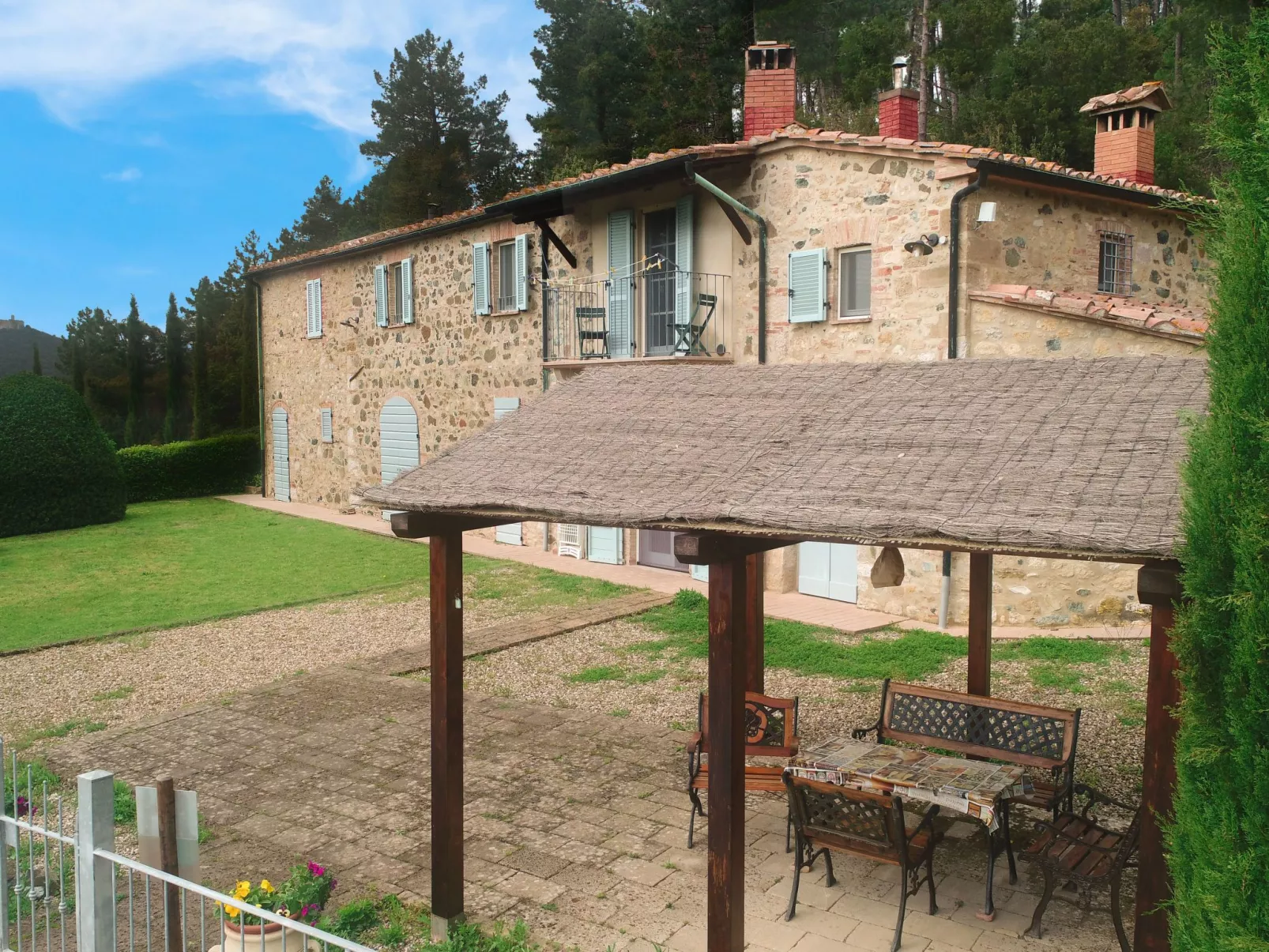 In Montecastelli Pisano mit beheiztem Whirlpool - Dehors