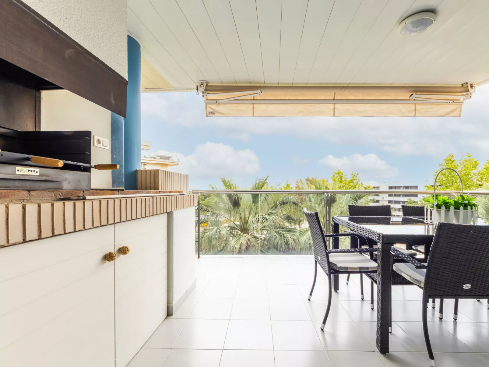 Royal III - Draußen