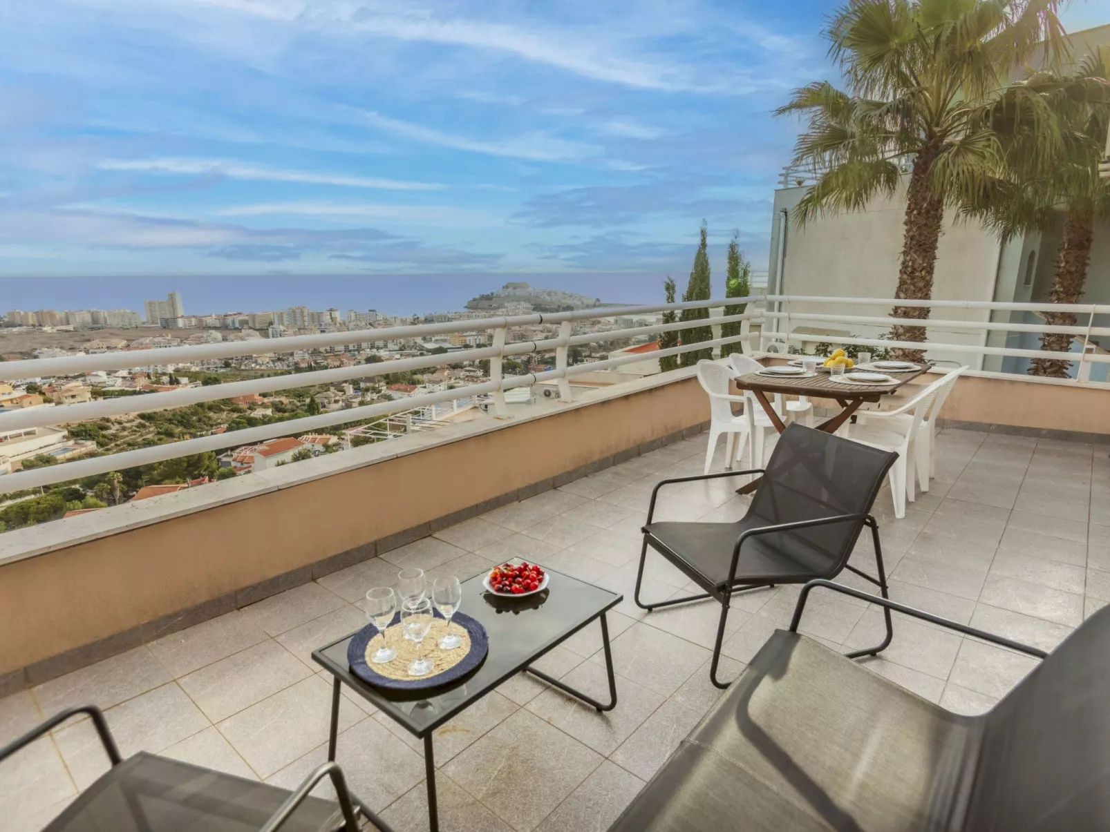 Montemar II - Draußen