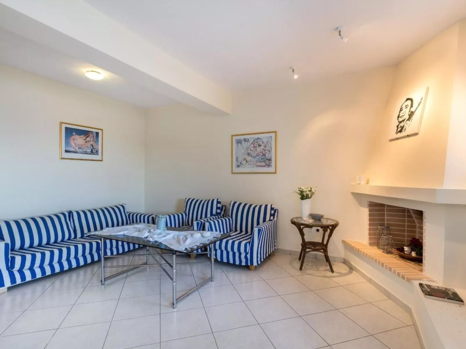 Salvador Dali Villa - Inside