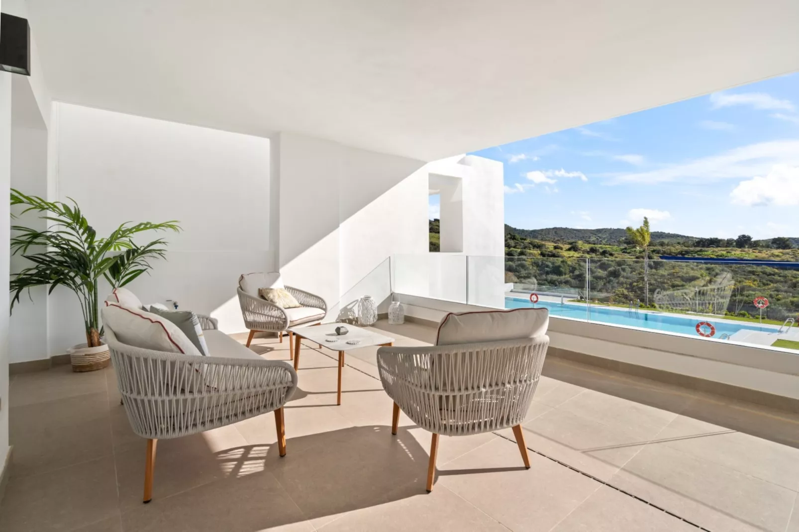 Stylish 2-bed Apartment ALCAZABA LAGOON (2011) - Terrasse / balcon