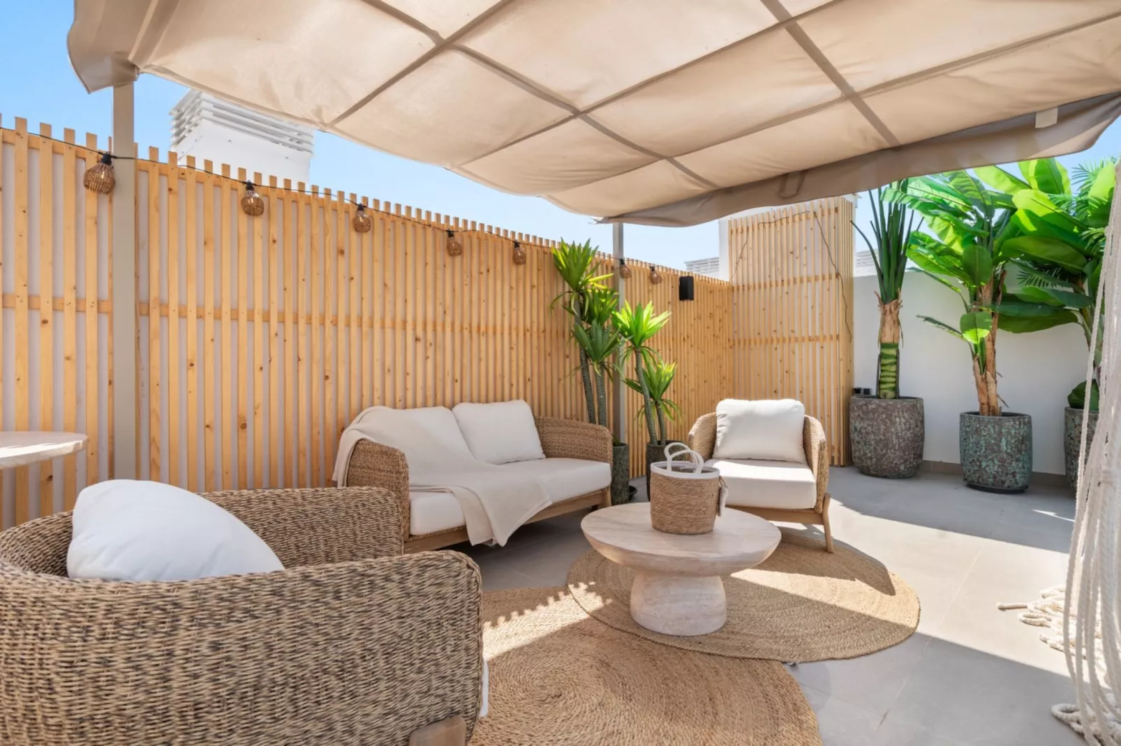 AL4-2025 ESTEPONA - APARTMENT - ALCAZABA LAGOON - Terrasse / balcon