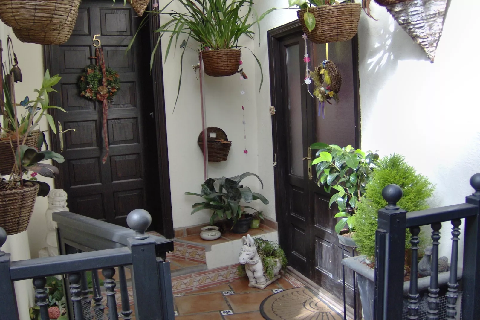 Apartamentos Monasterio de San Antonio 3 - Außenbereich Sommer