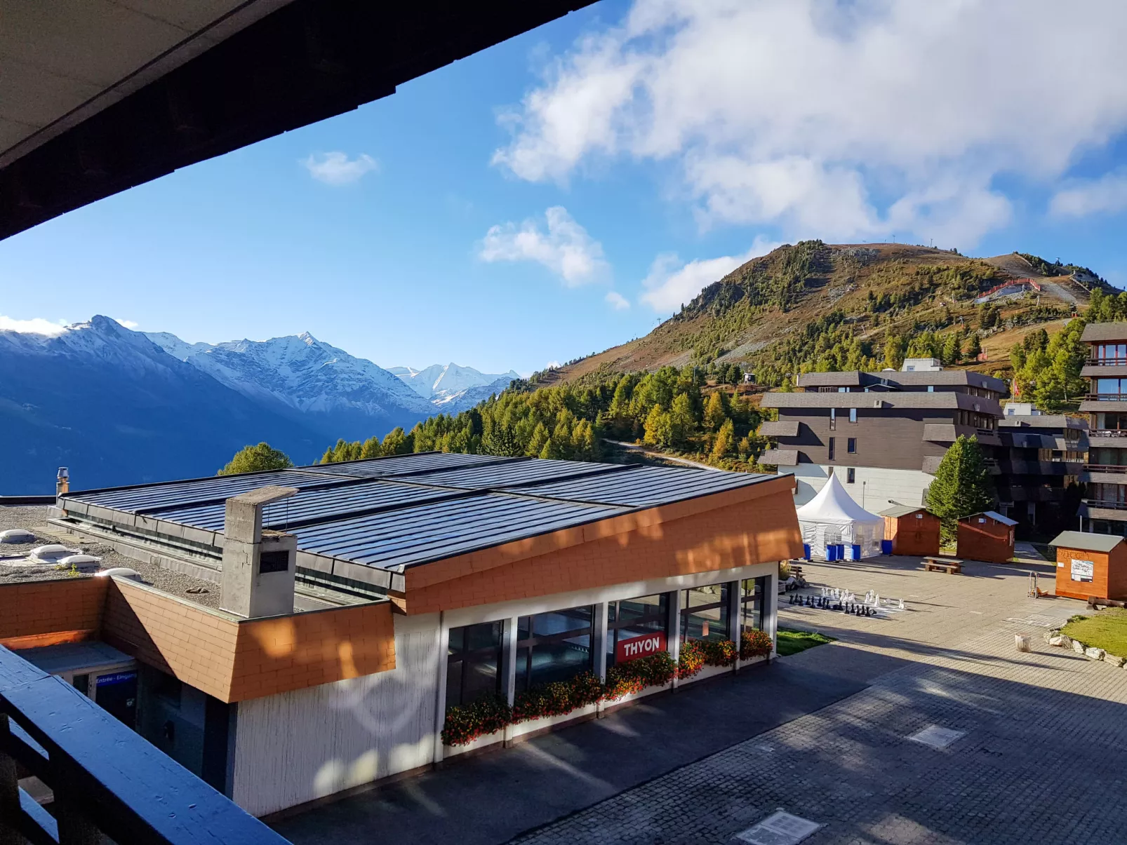 Flache 204 - Draußen