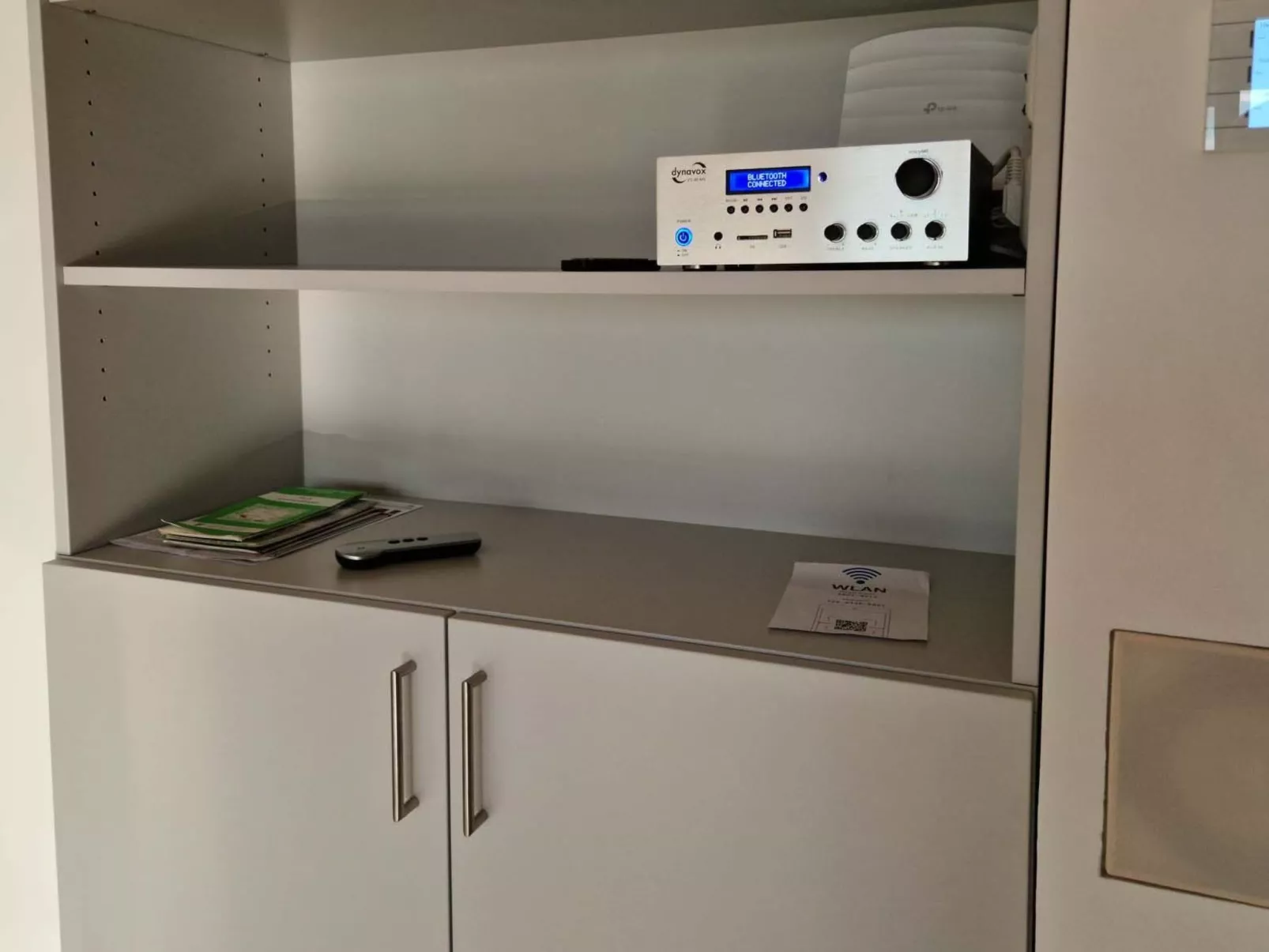 Tinyhaus Adam - Drinnen