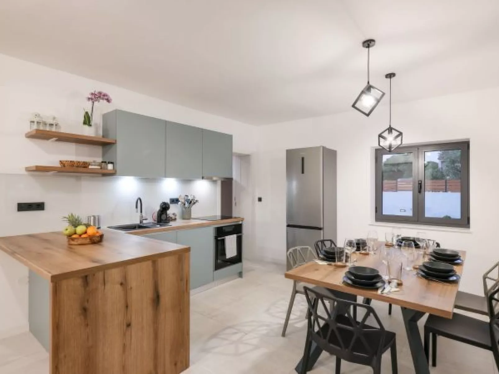 Villa Marta with heated pool and traditional taver - Image-tags.info