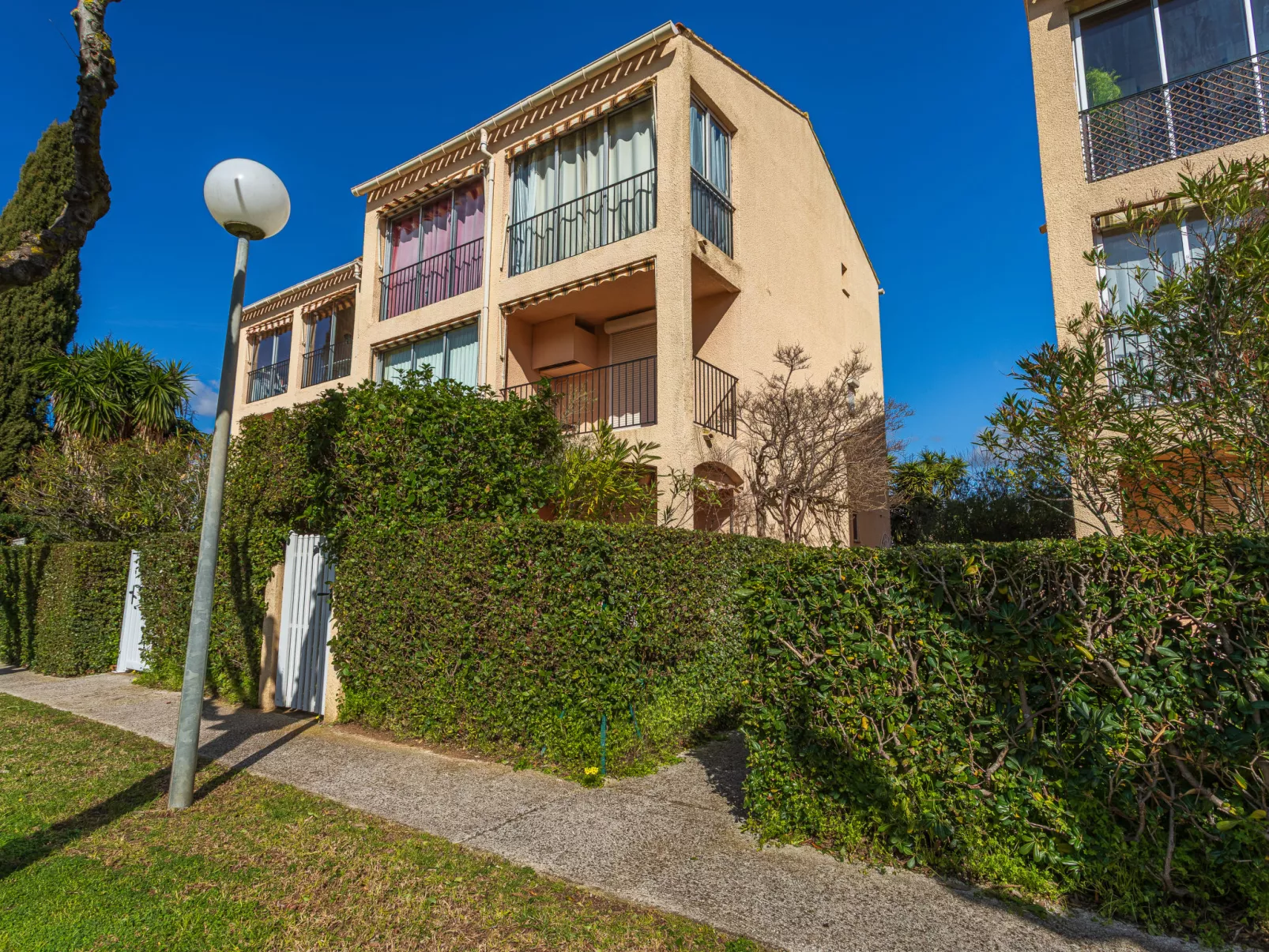 Les Canoubiers I - Draußen