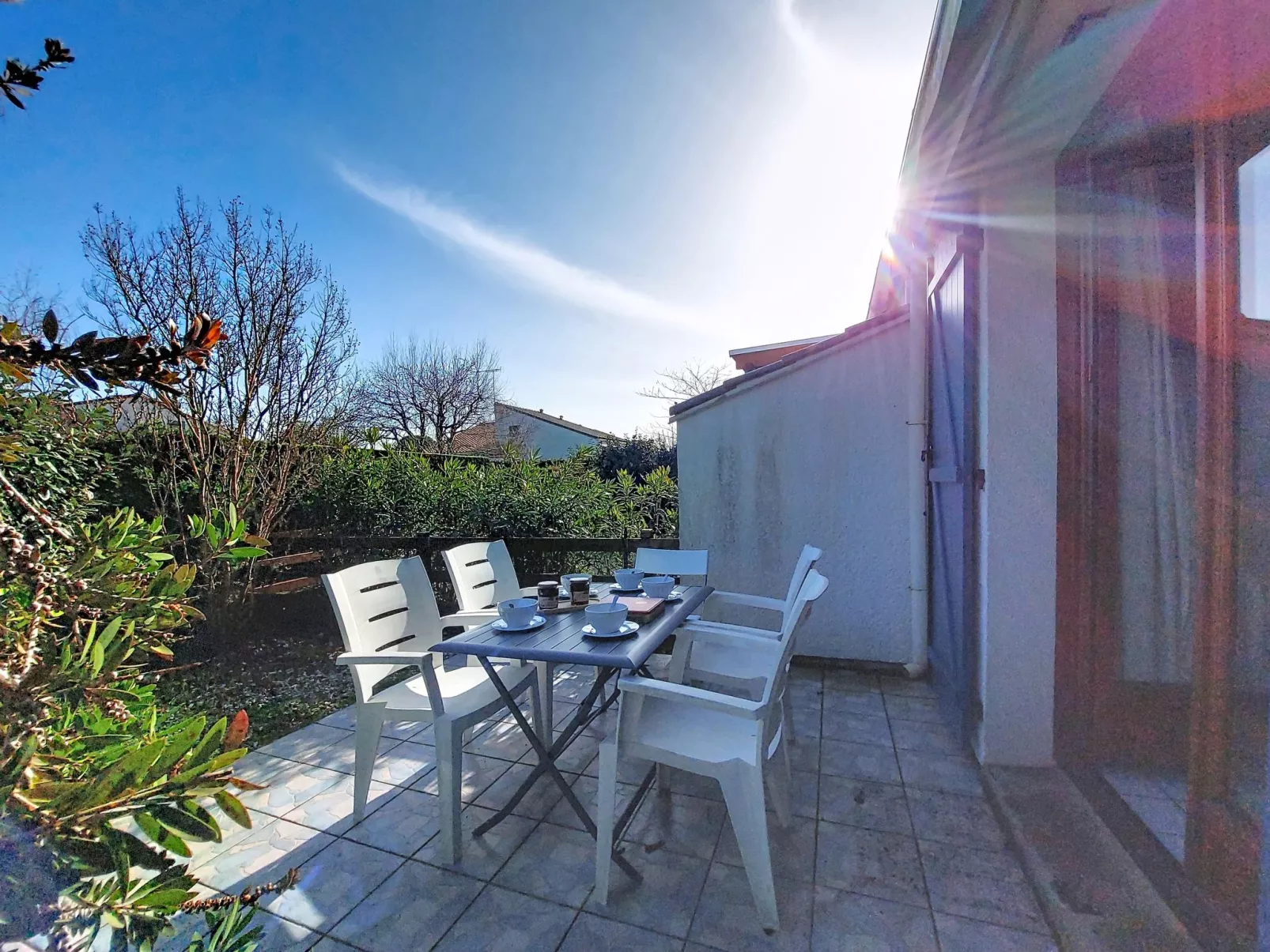 Bois Soleil - Draußen