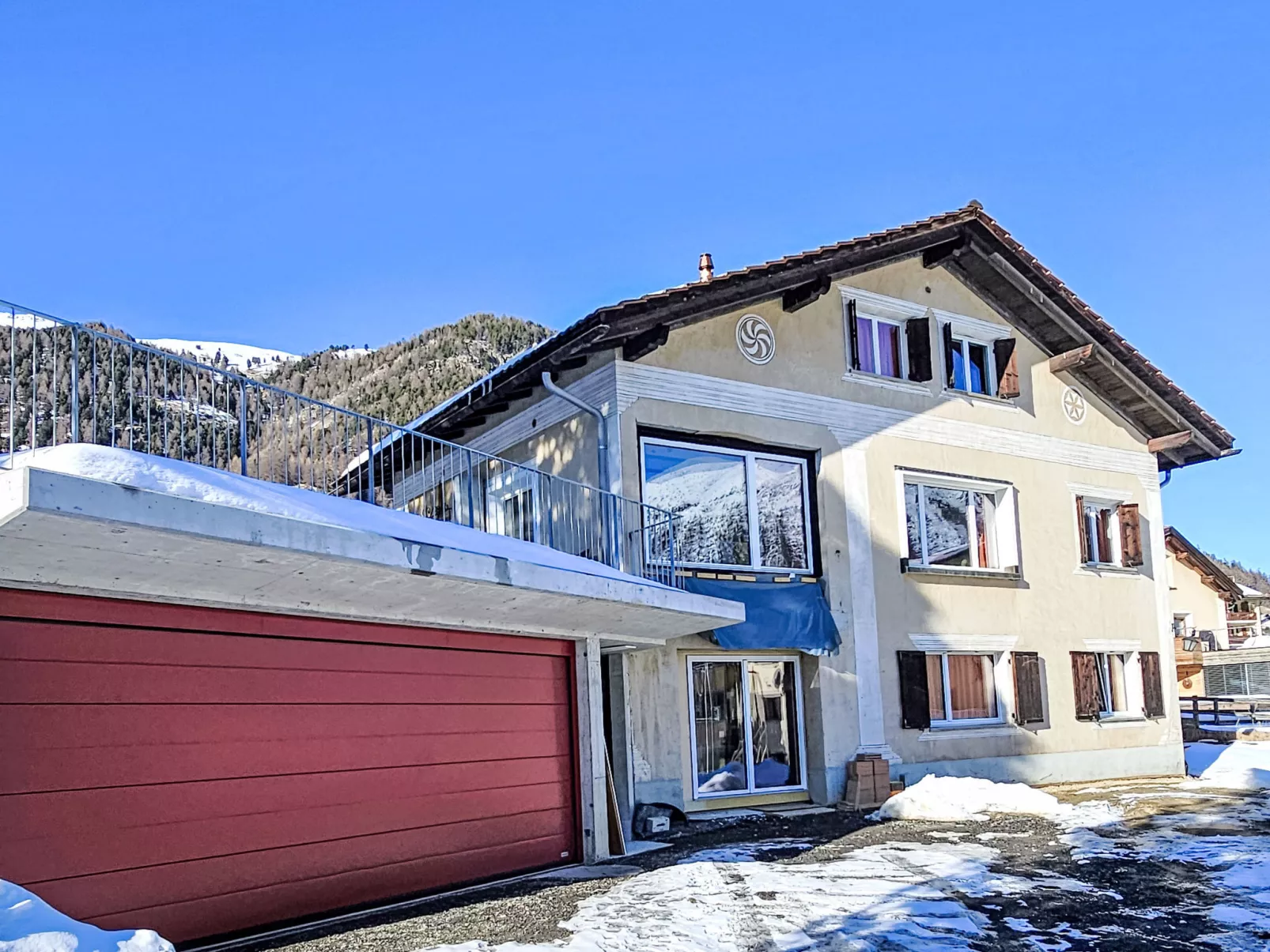 Chesa Giere - Draußen